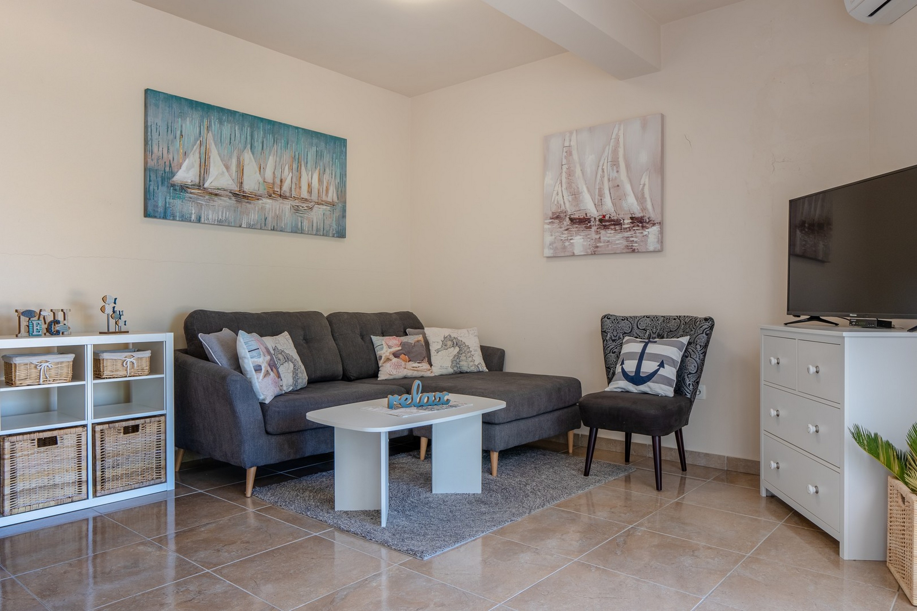 Two bedroom apartment with terrace and sea view Vir - Kozjak (A-21540-d) Two bedroom apartment with terrace and sea view Vir - Kozjak (A-21540-d)