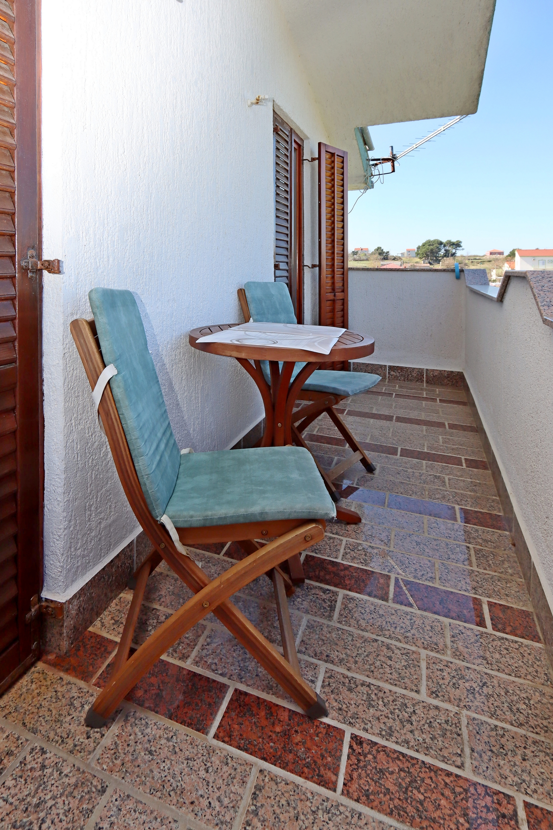 Two bedroom apartment with balcony and sea view Mundanije, Rab  A-a