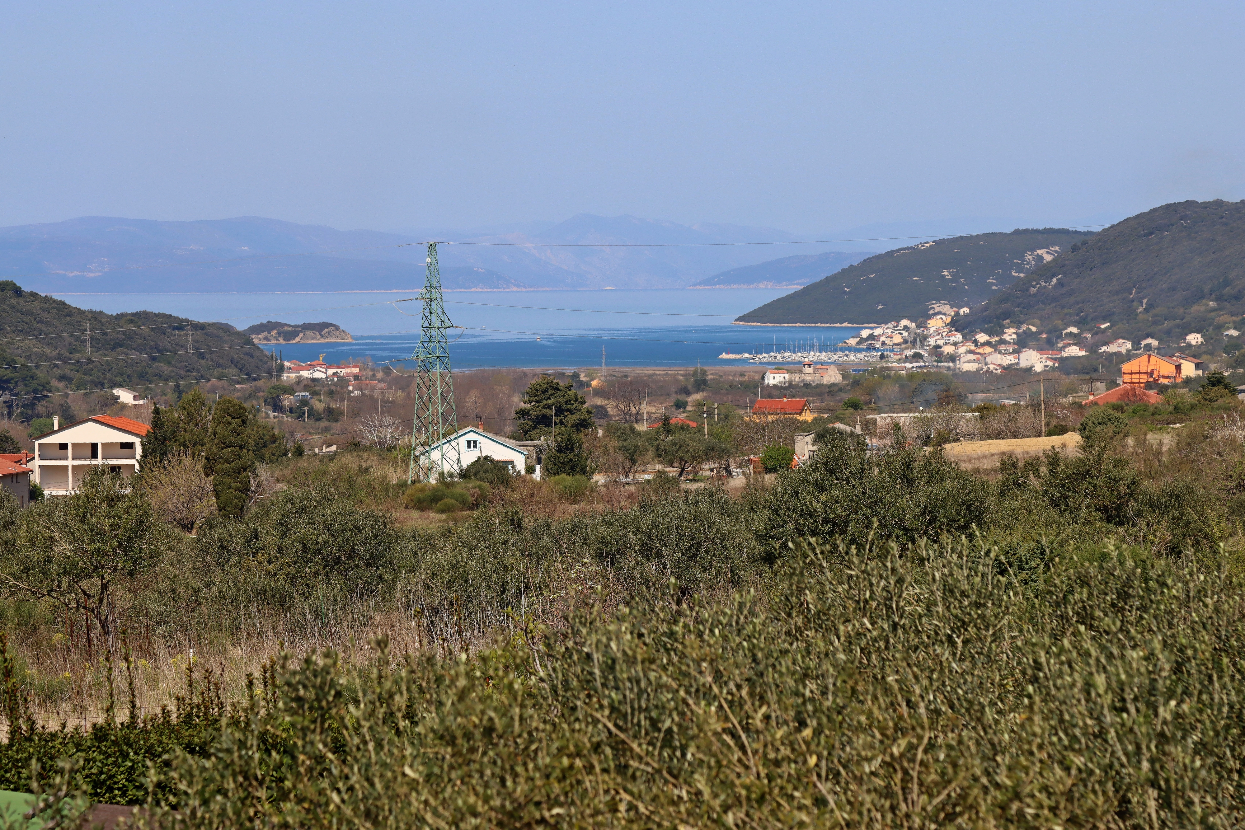Two bedroom apartment with balcony and sea view Mundanije, Rab  A-a