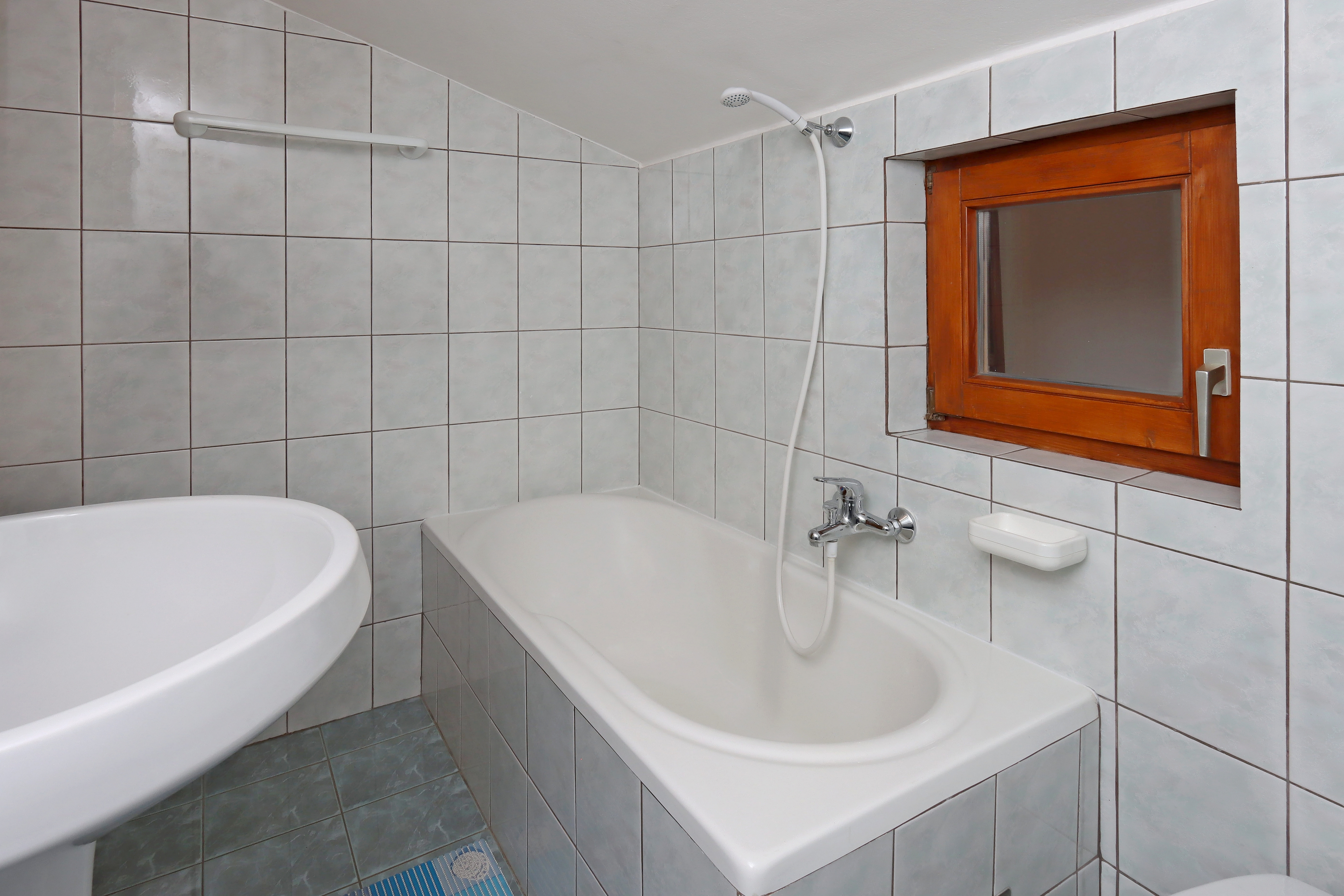Two bedroom apartment with balcony and sea view Mundanije, Rab  A-a