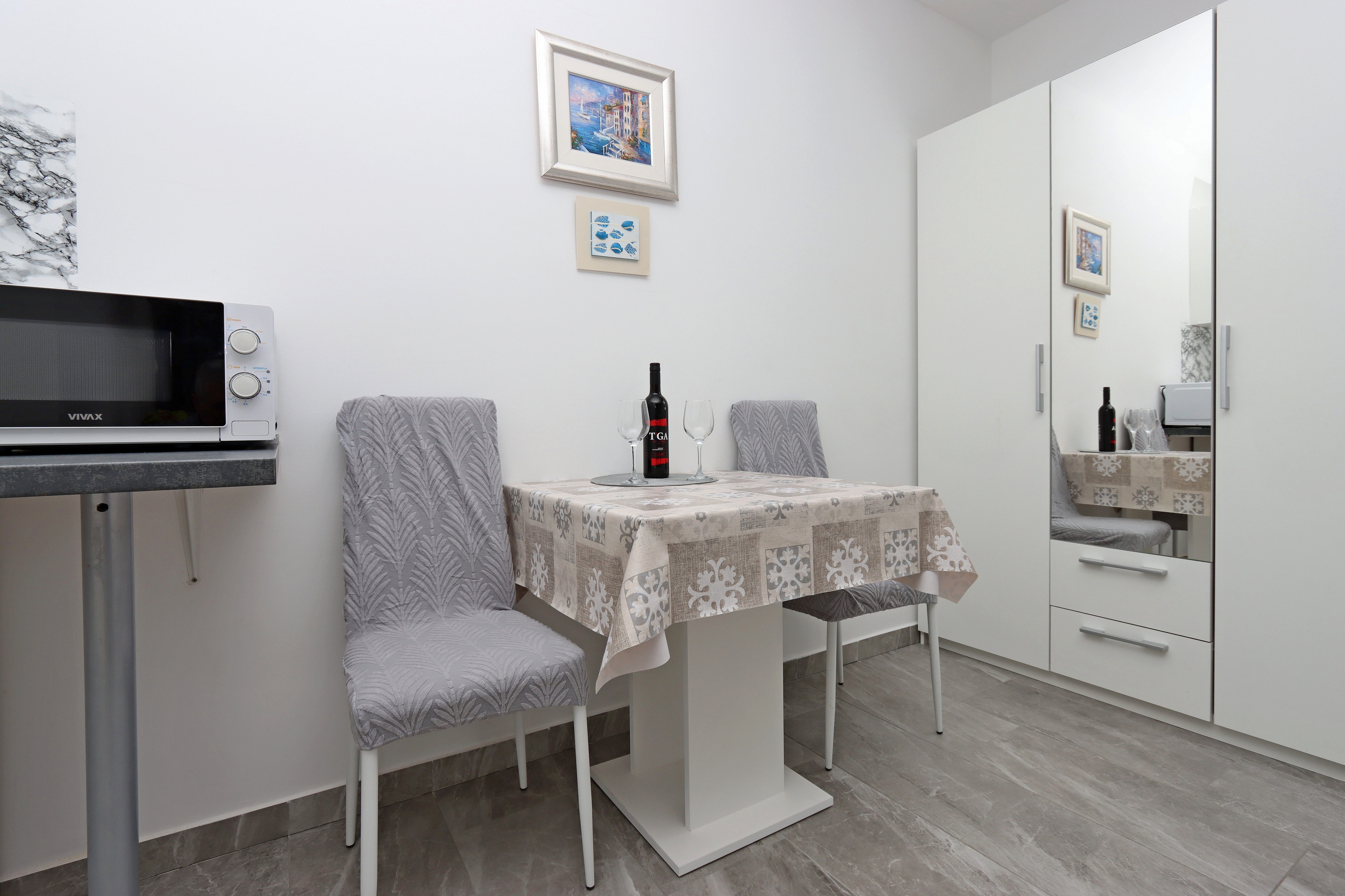 Studio flat with terrace Mundanije, Rab (AS-21543-a) Studio flat with terrace Mundanije, Rab (AS-21543-a)