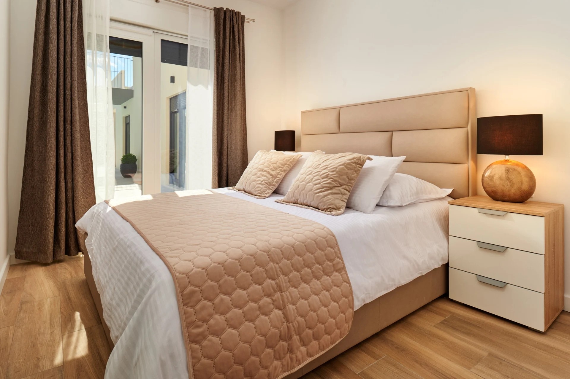 Comfortable and spacious house with terrace and sea view Mali Rat, Omiš  K