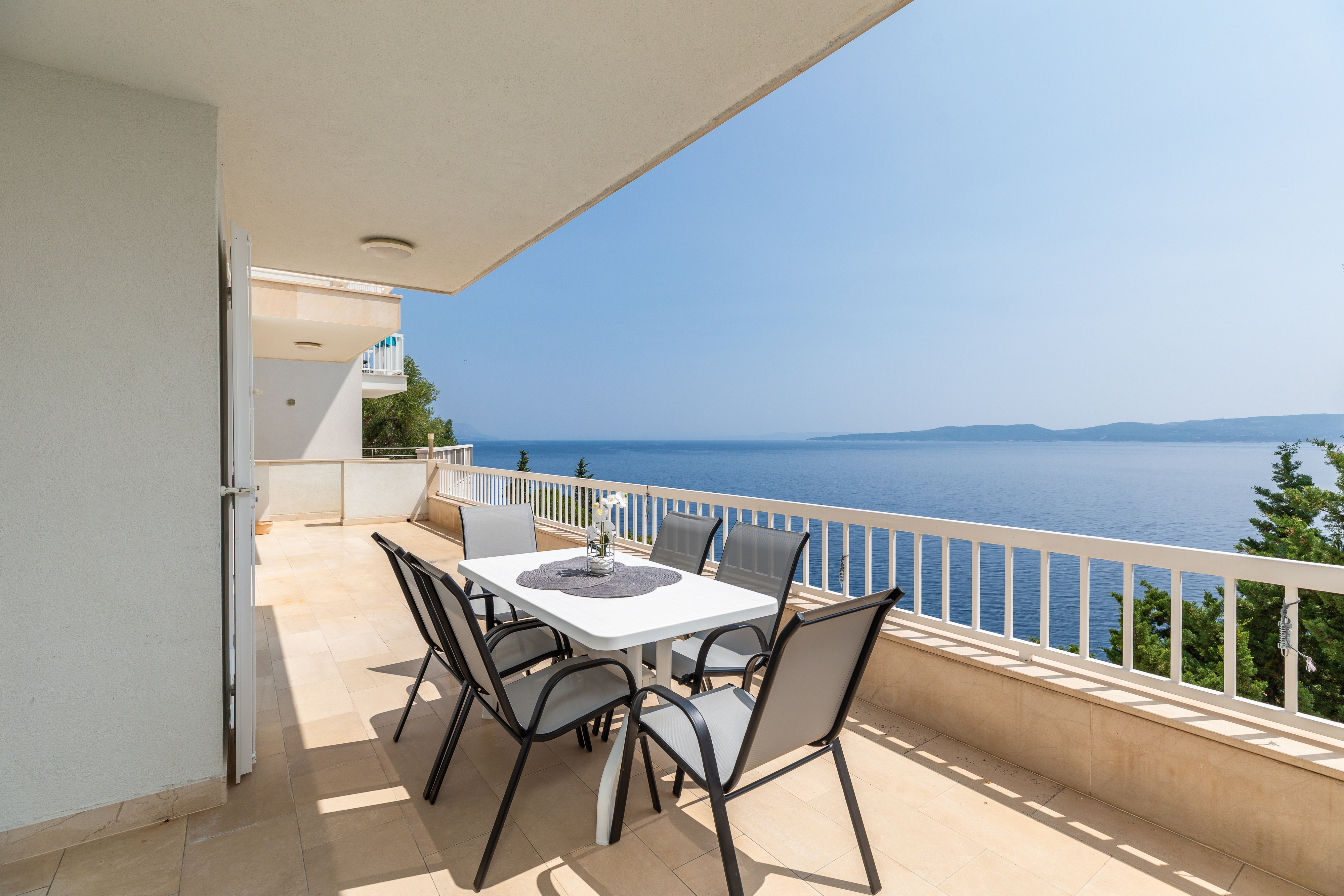 Appartement de deux chambres prés de la plage Pisak, Omis (A-21575-c) Appartement de deux chambres prés de la plage Pisak, Omis (A-21575-c)