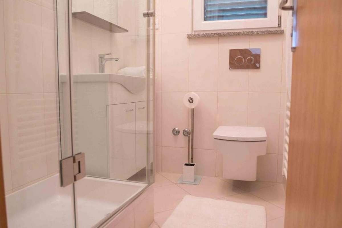 Four bedroom house with terrace Zaton, Zadar  K