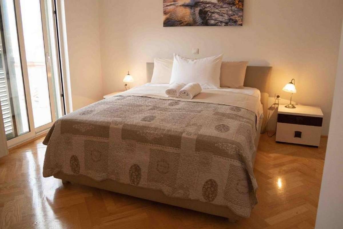 Four bedroom house with terrace Zaton, Zadar  K