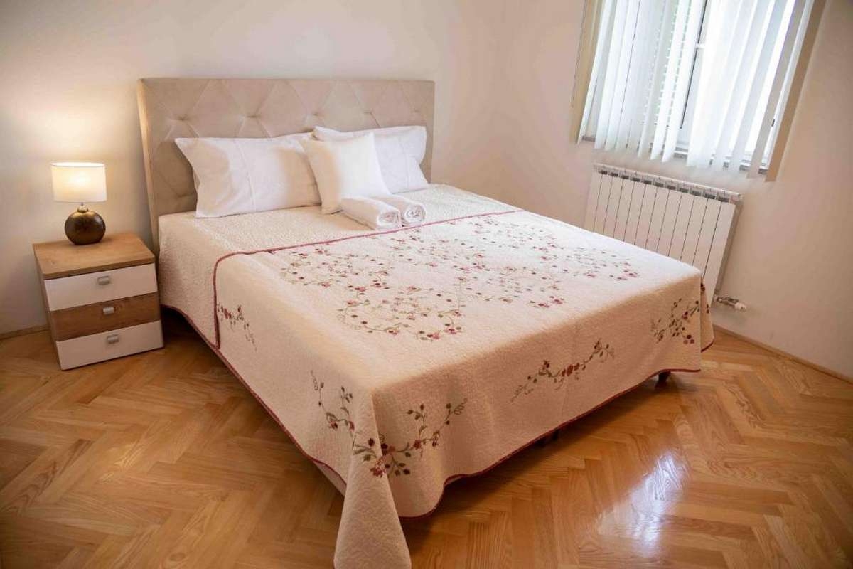 Four bedroom house with terrace Zaton, Zadar  K