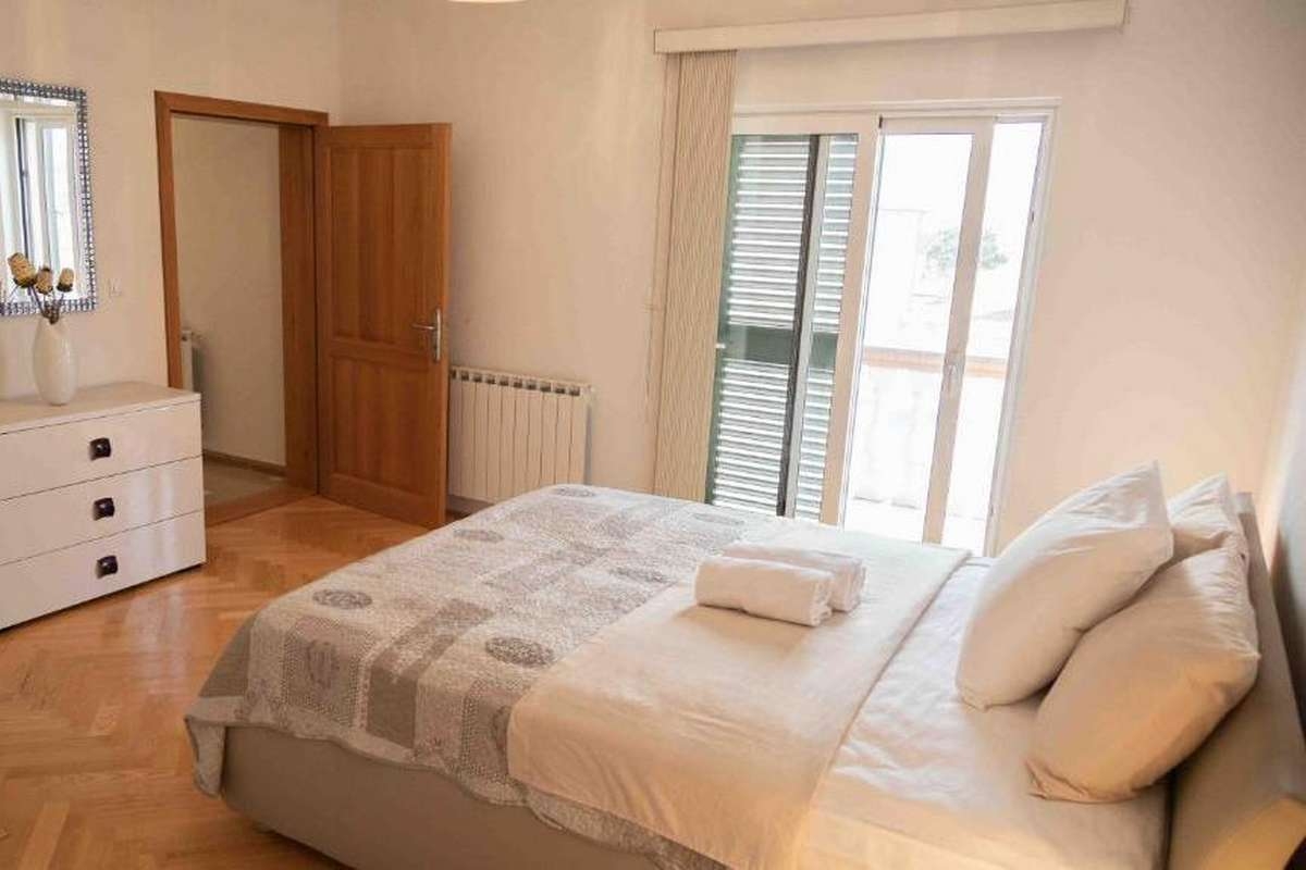 Four bedroom house with terrace Zaton, Zadar  K
