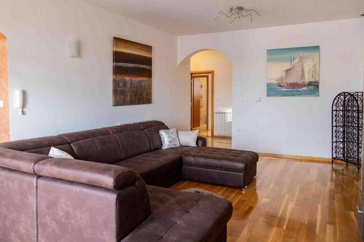 Four bedroom house with terrace Zaton, Zadar  K
