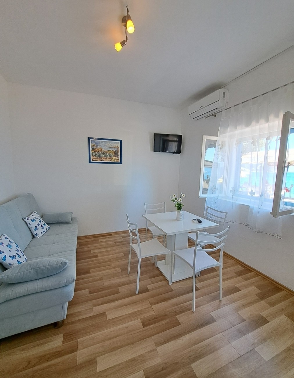 One bedroom apartment near beach Igrane, Makarska (A-21577-a)