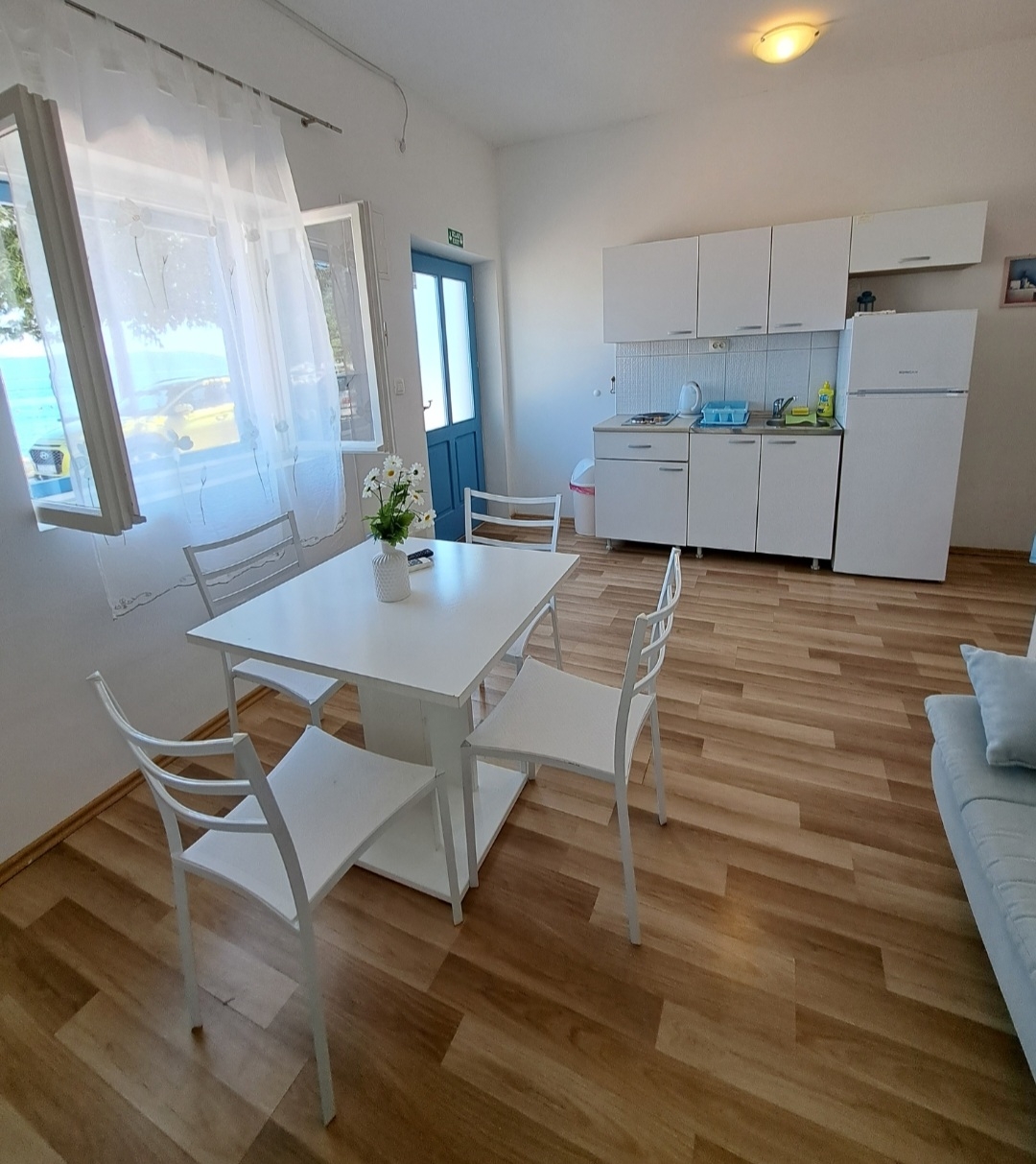 Two bedroom house near beach Igrane, Makarska  K
