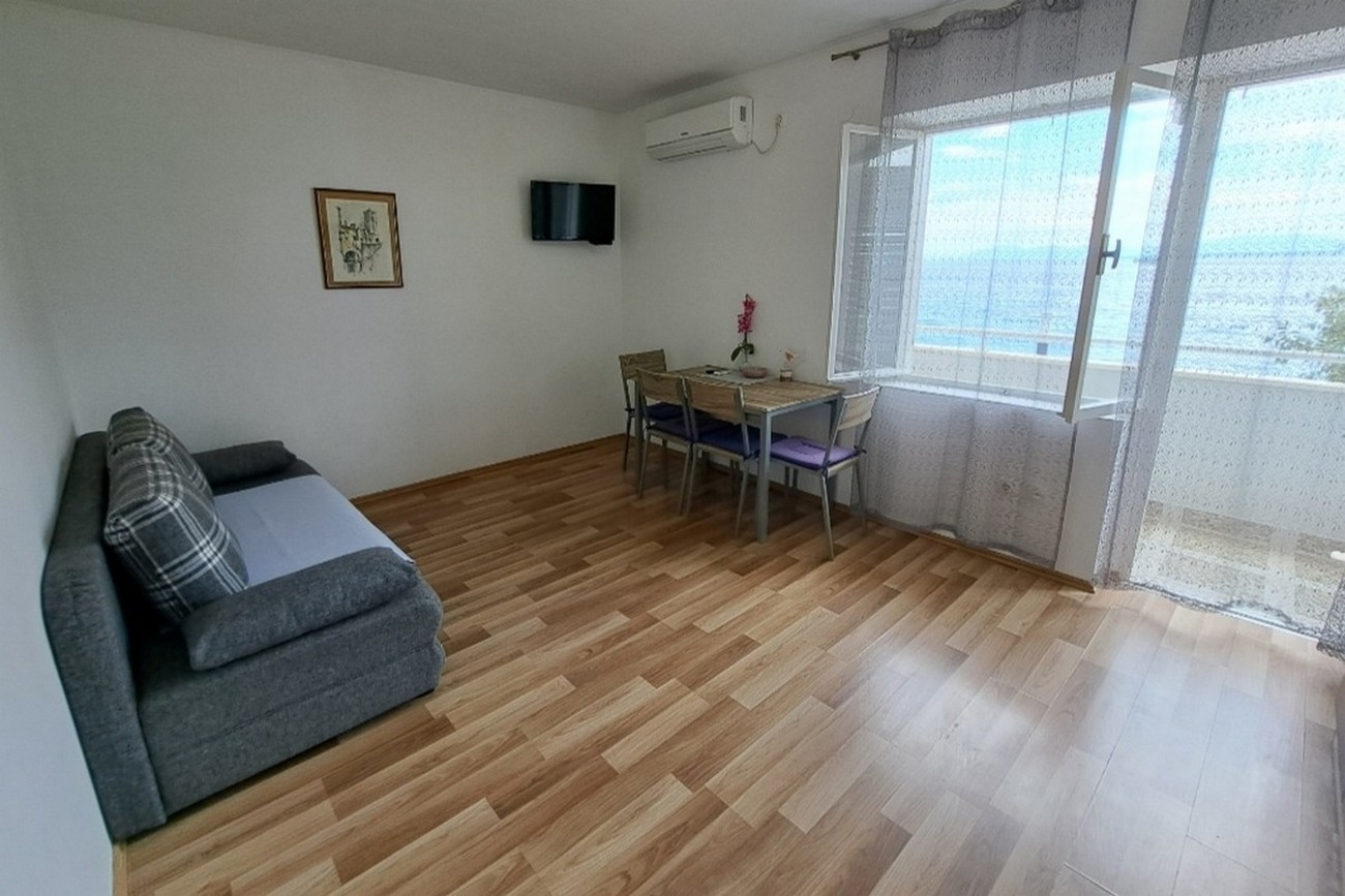 Two bedroom house near beach Igrane, Makarska  K