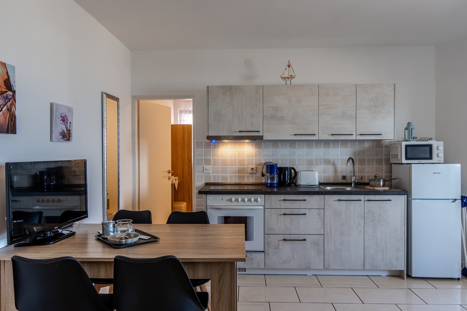 Two bedroom apartment with balcony and sea view Vir  A-a