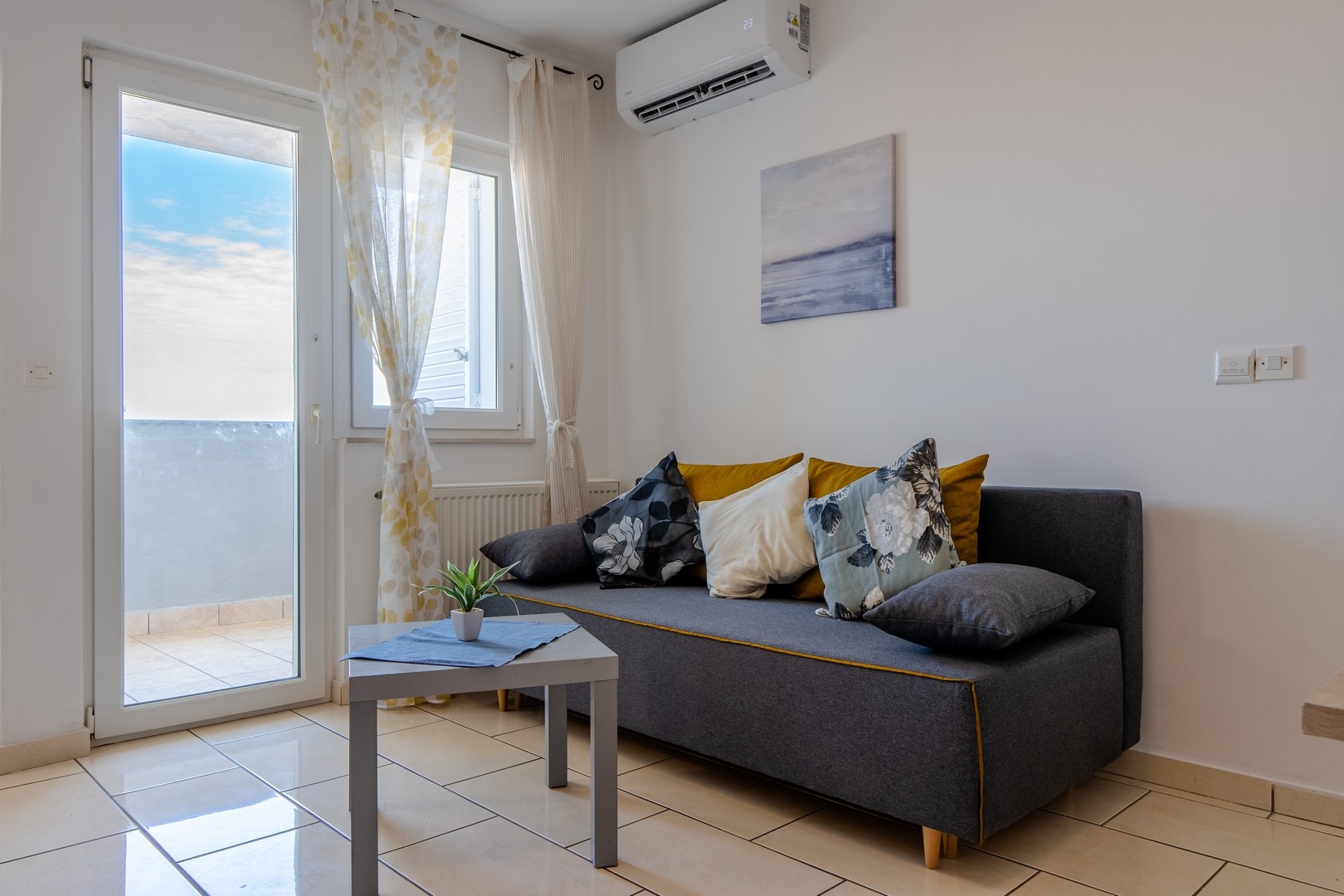 Two bedroom apartment with balcony and sea view Vir  A-a