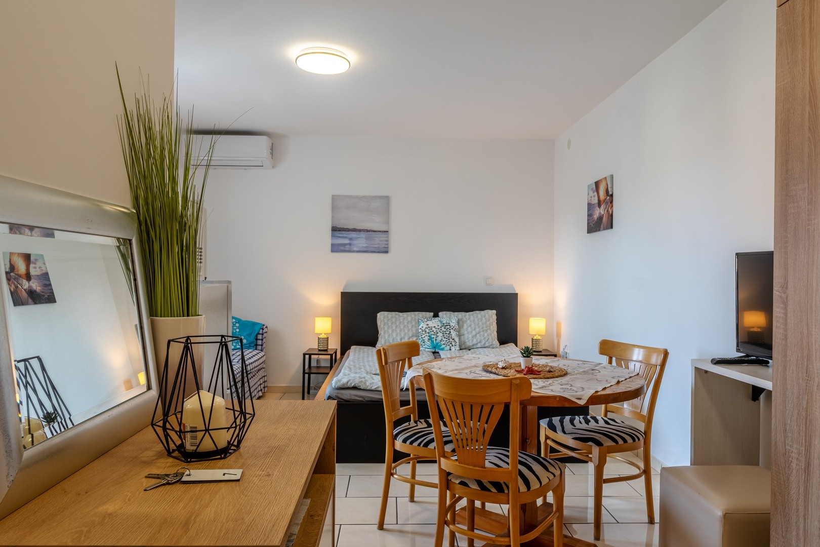 Studio flat with balcony Vir  AS-a