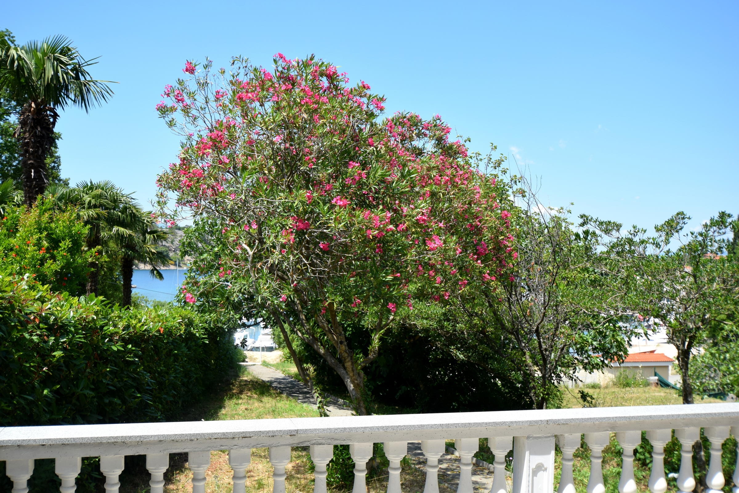 Two bedroom apartment with terrace and sea view Omišalj, Krk  A-a