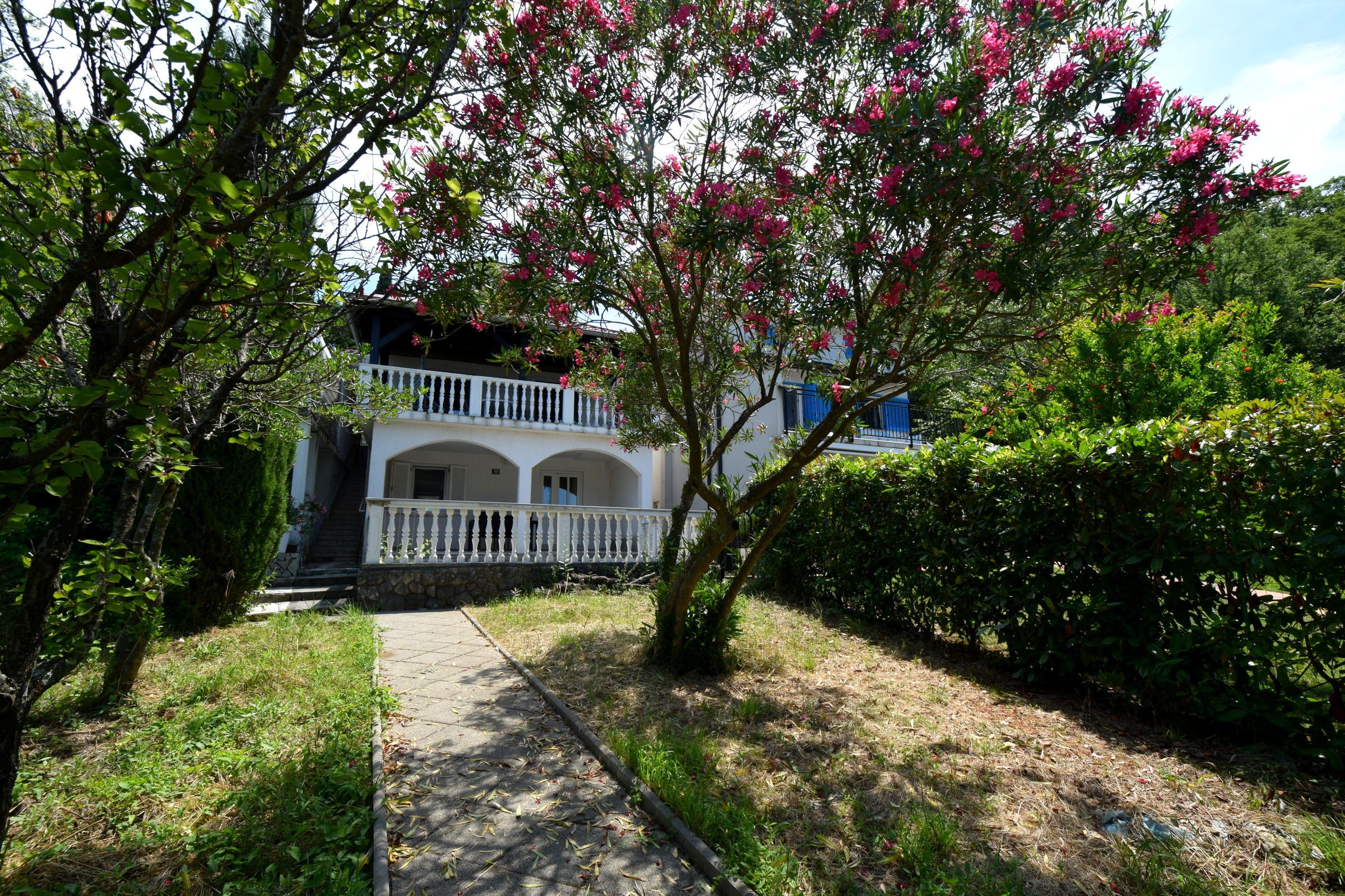 Two bedroom apartment with terrace and sea view Omišalj, Krk (A-21584-a)