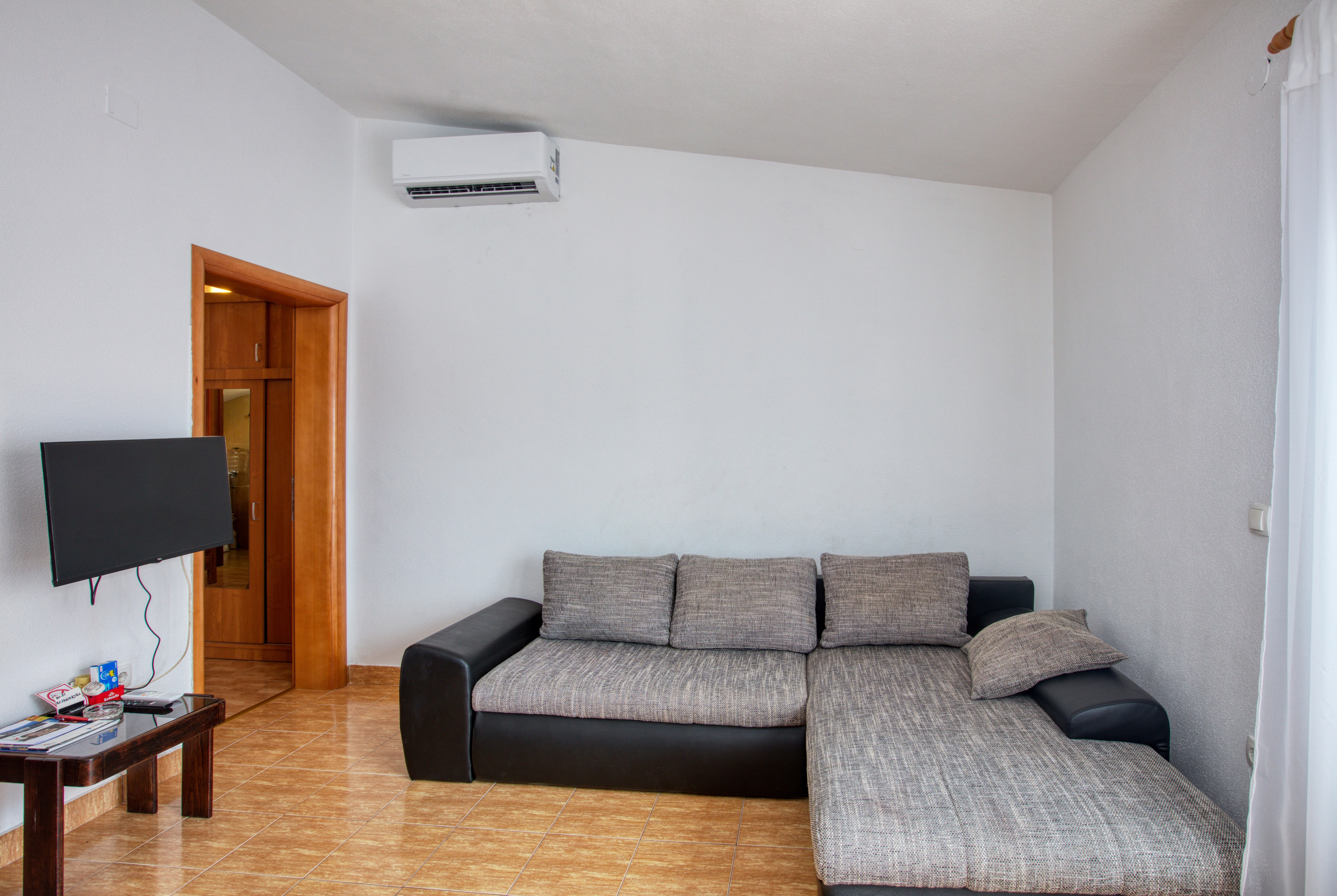 One bedroom apartment with terrace Vodice (A-21593-a)