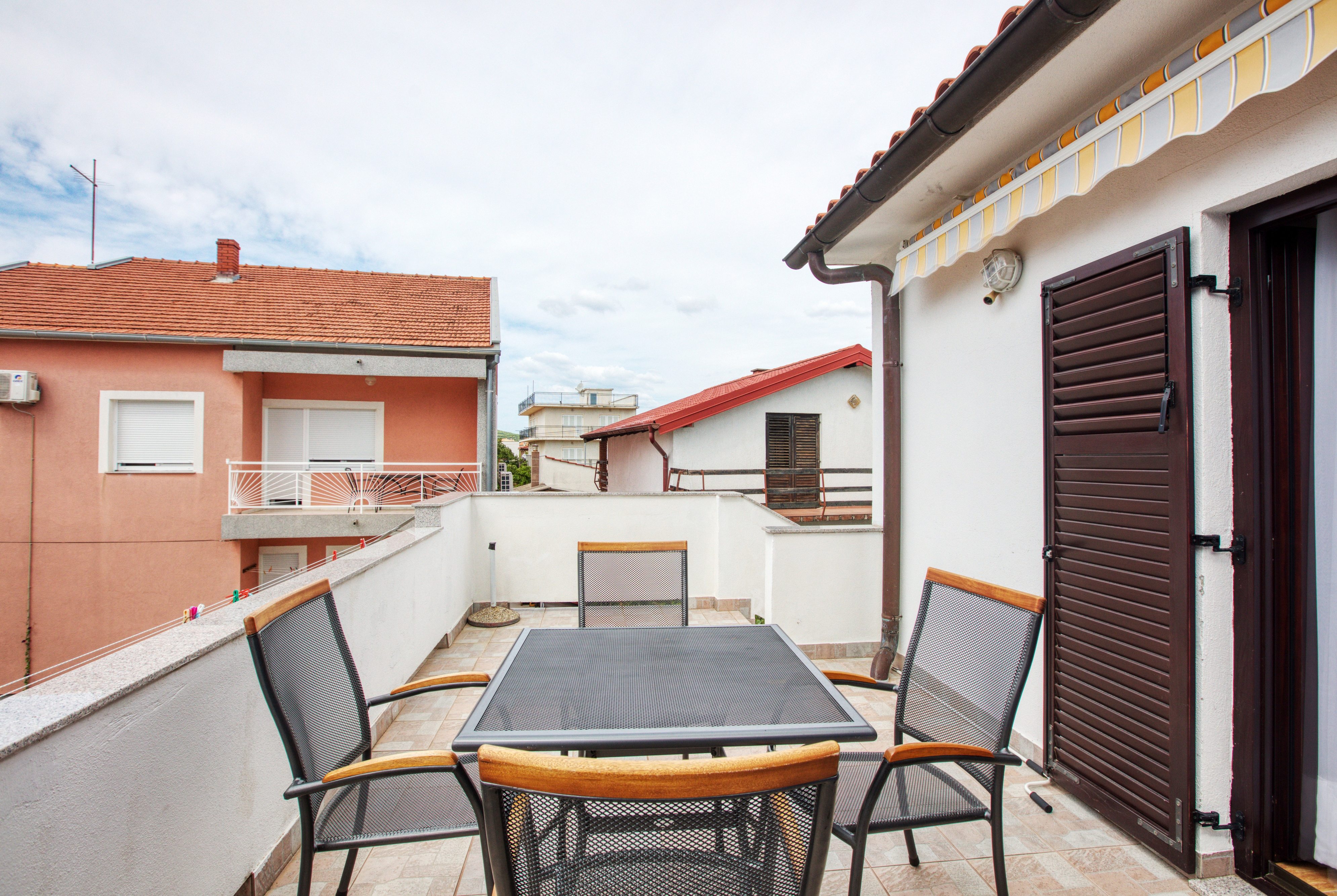 One bedroom apartment with terrace Vodice  A-b