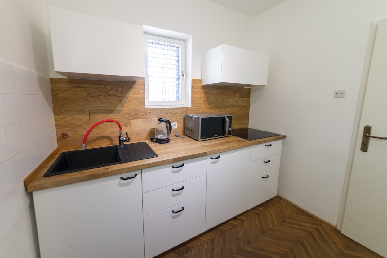 One bedroom apartment near beach Petrčane, Zadar  A-b