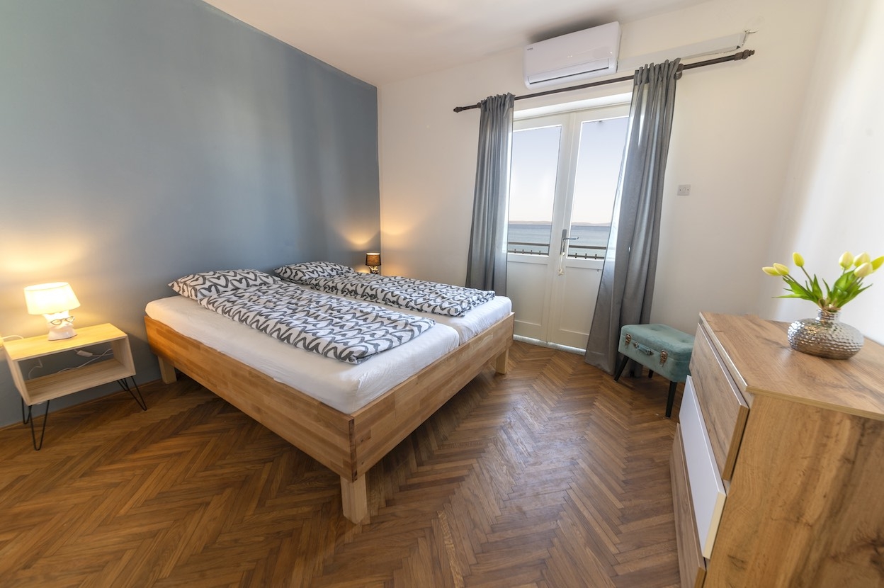 Two bedroom apartment near beach Petrčane, Zadar  A-c