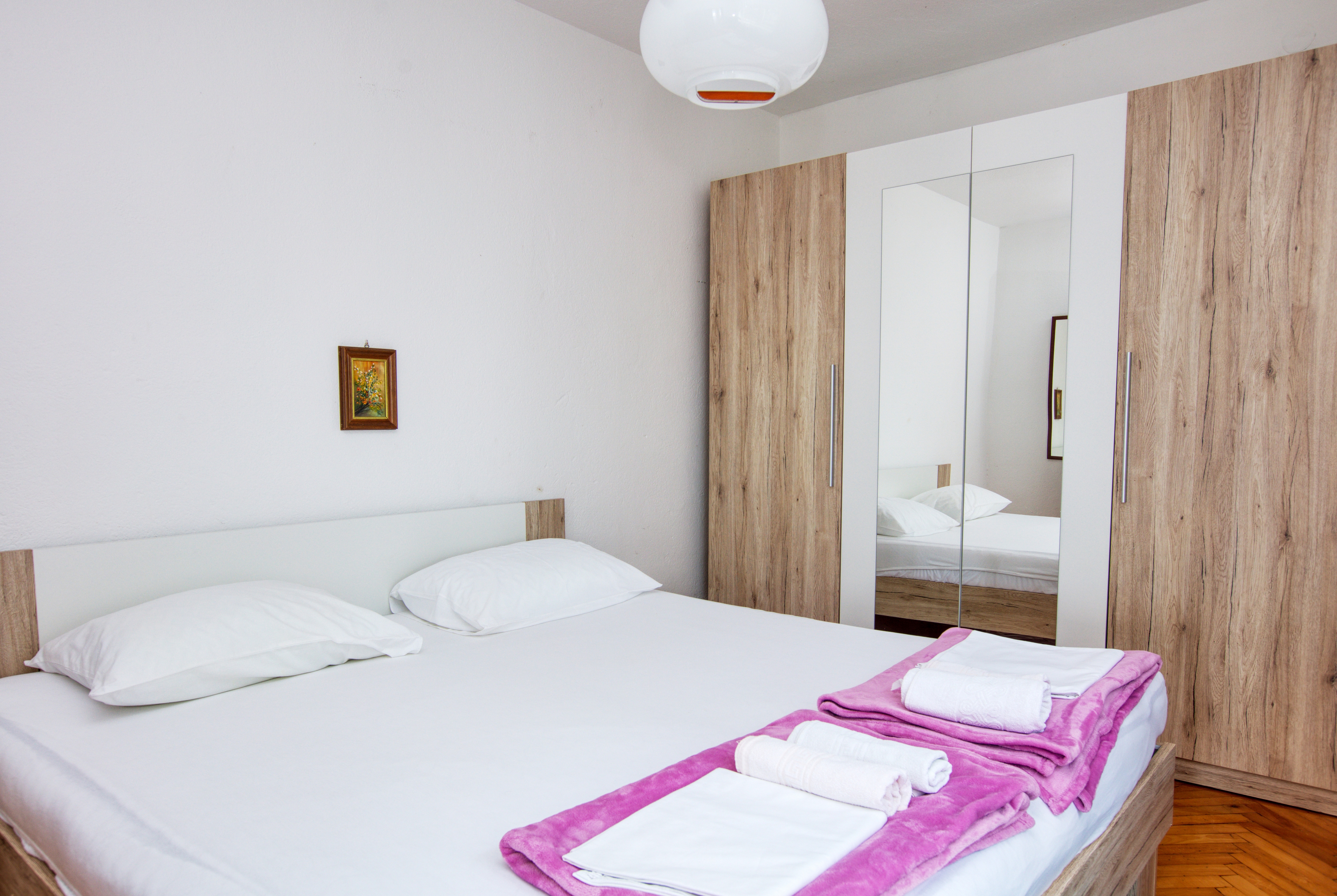 Two bedroom apartment near beach Šparadići, Šibenik (A-21600-a) Two bedroom apartment near beach Šparadići, Šibenik (A-21600-a)