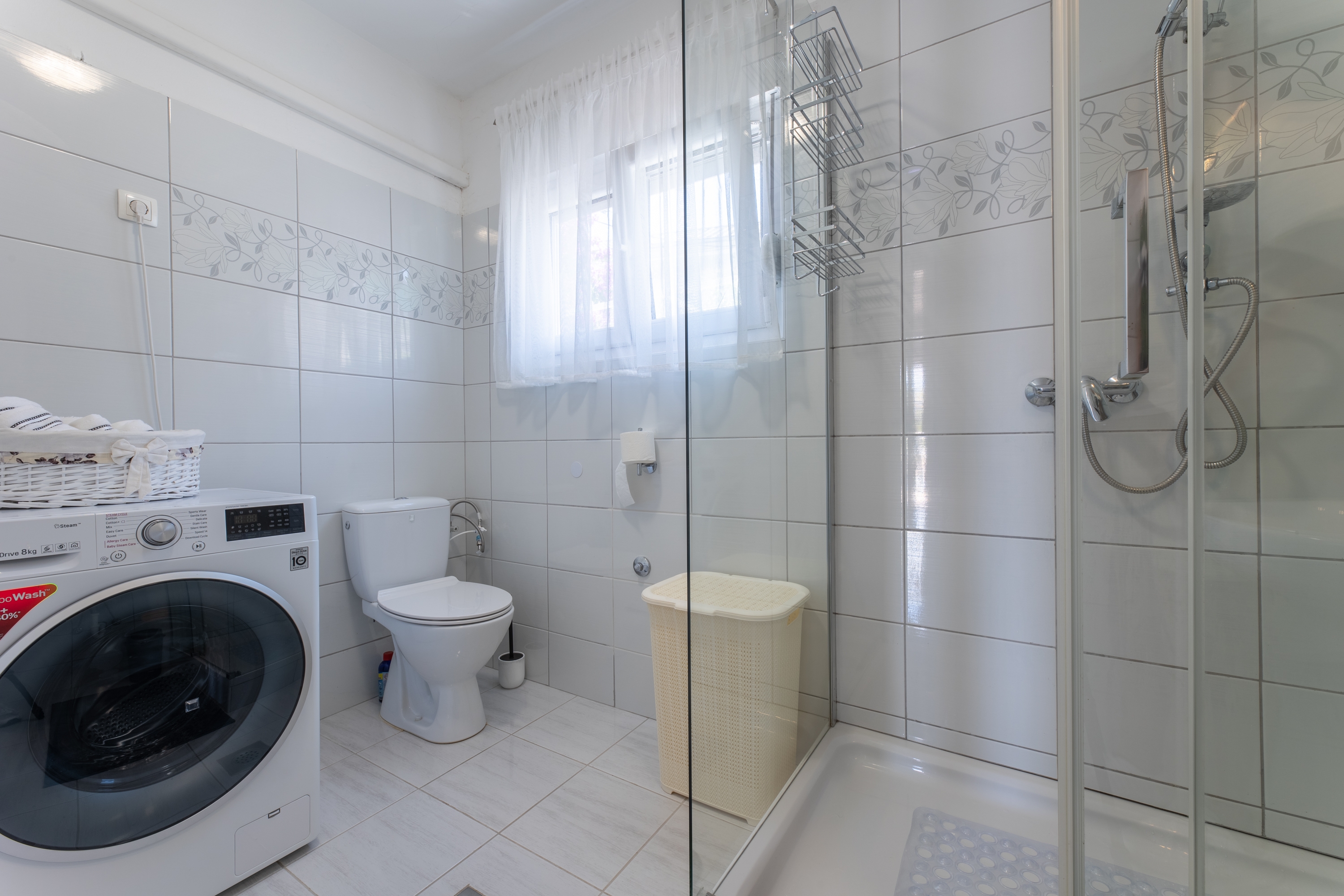 Two bedroom apartment with terrace and sea view Mastrinka, Čiovo  A-a