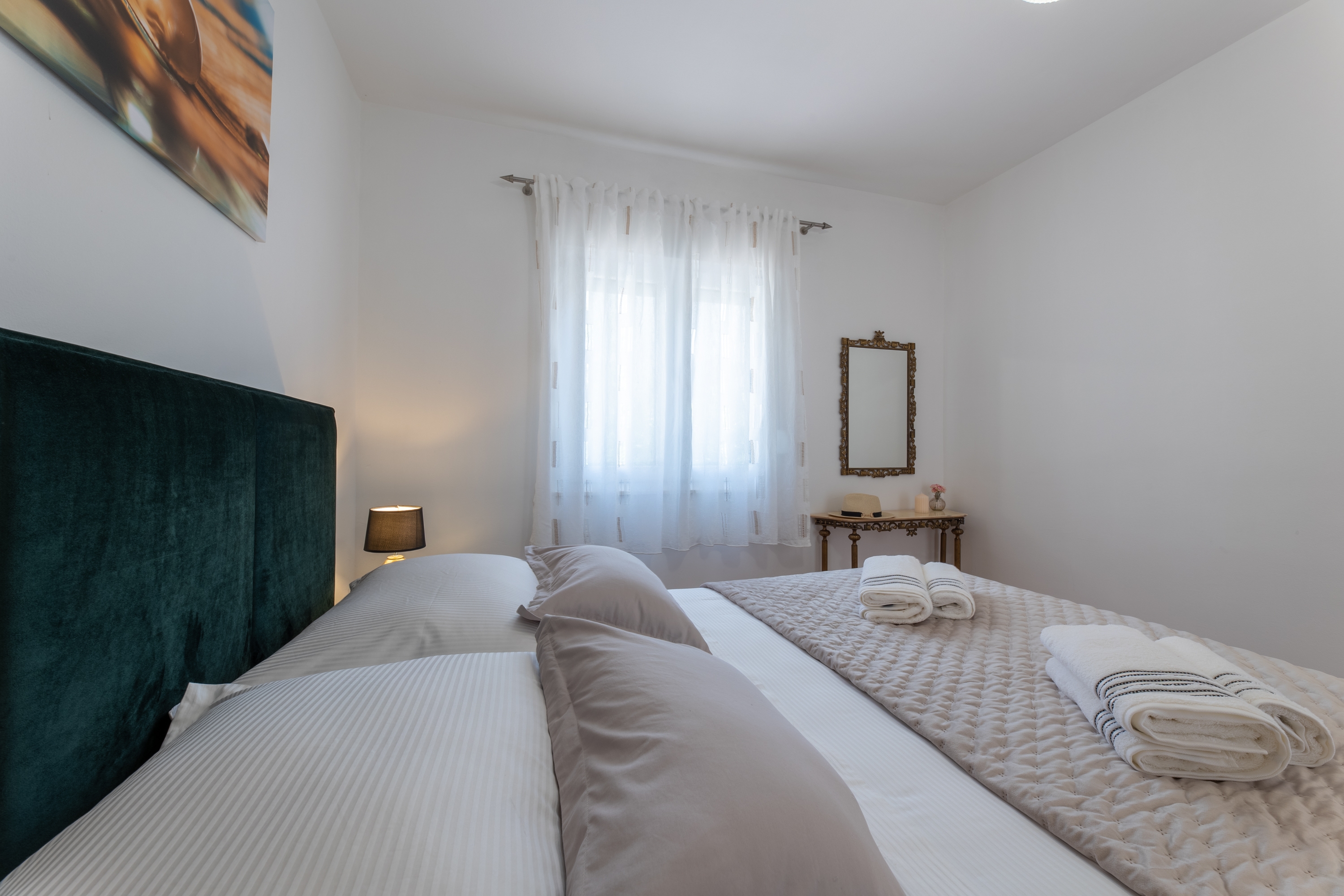 Two bedroom apartment with terrace and sea view Mastrinka, Čiovo  A-a
