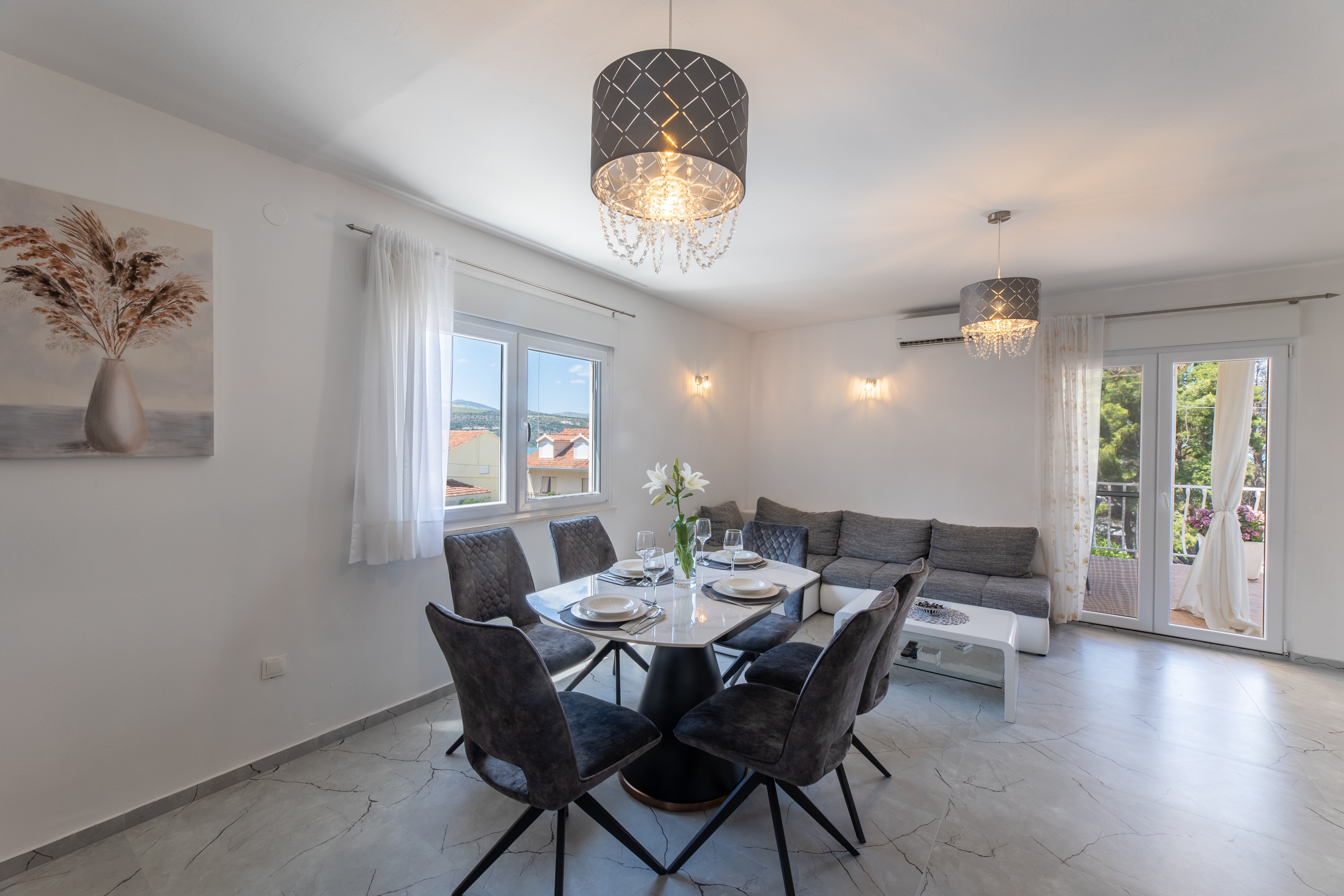 Two bedroom apartment with terrace and sea view Mastrinka, Čiovo  A-a