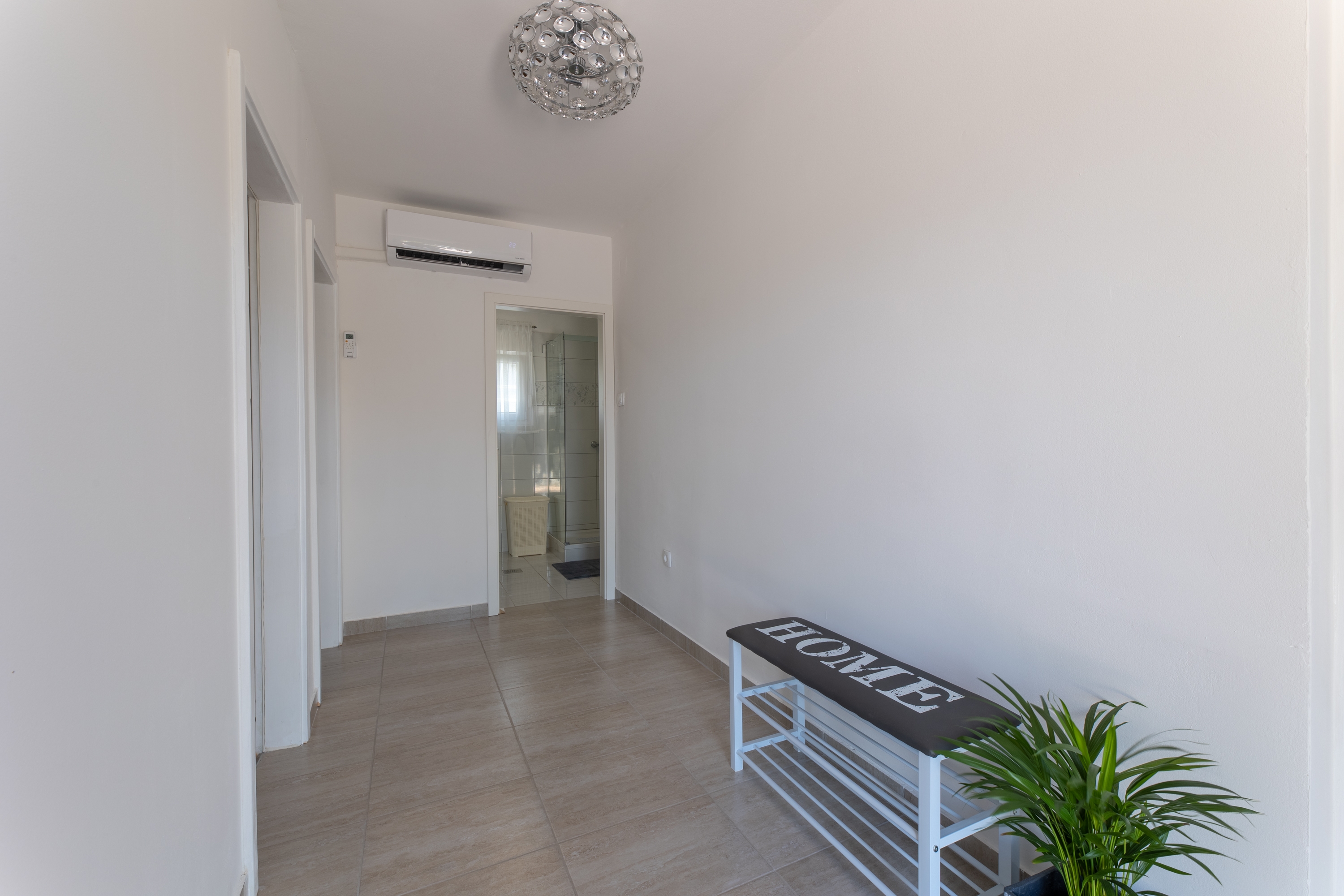 Two bedroom apartment with terrace and sea view Mastrinka, Čiovo  A-a