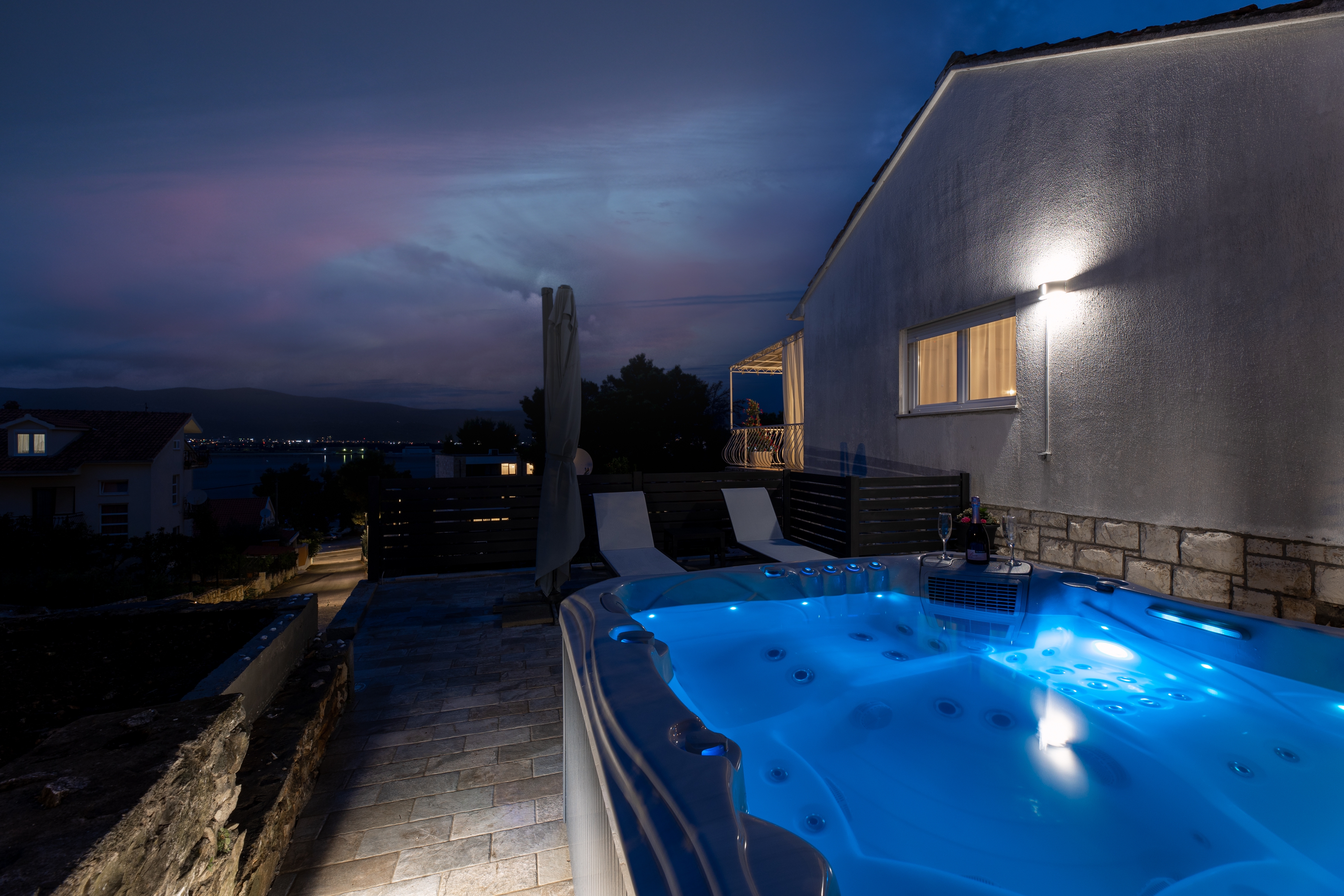 Two bedroom apartment with terrace and sea view Mastrinka, Čiovo  A-a