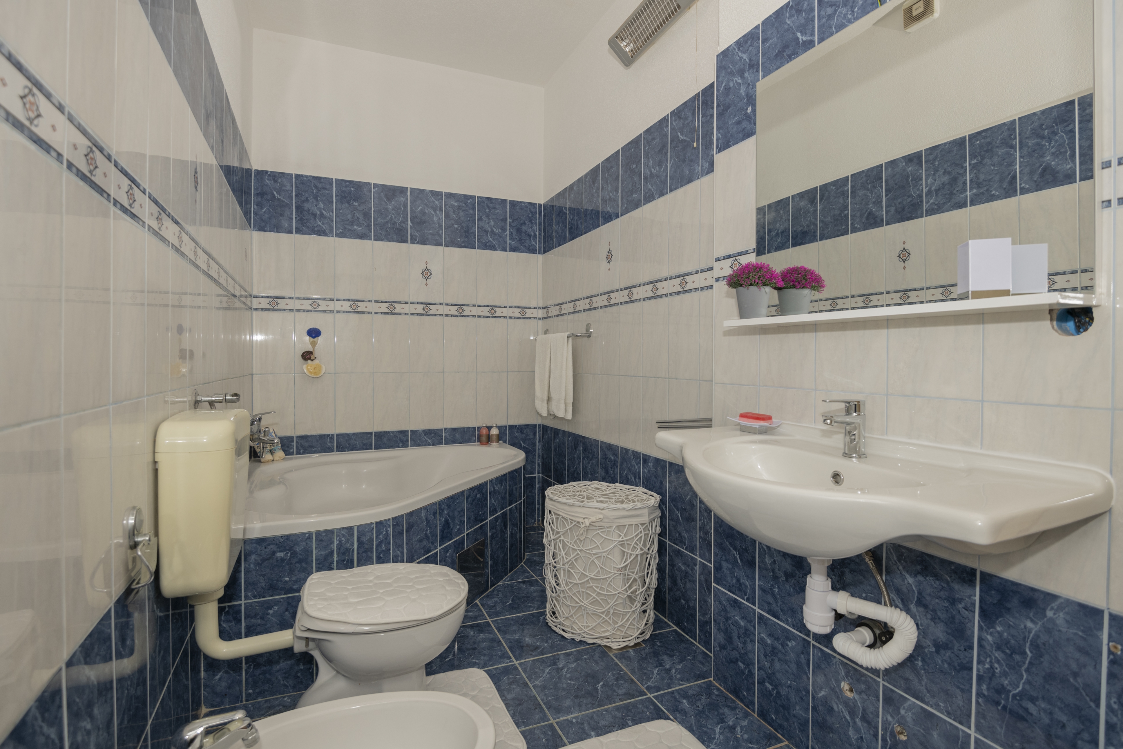 Two bedroom apartment with terrace and sea view Baška Voda, Makarska  A-a