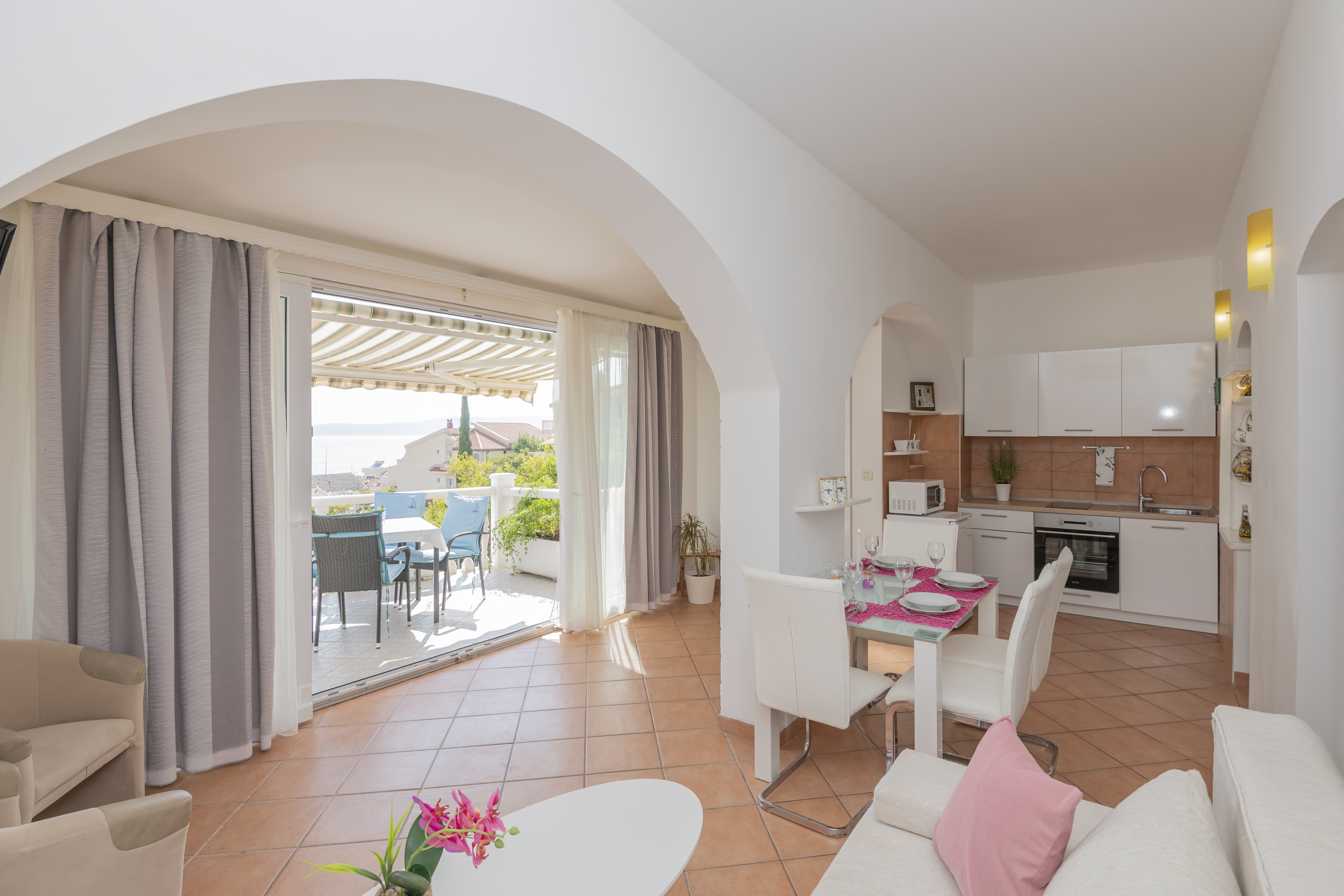 Two bedroom apartment with terrace and sea view Baška Voda, Makarska (A-21609-a)