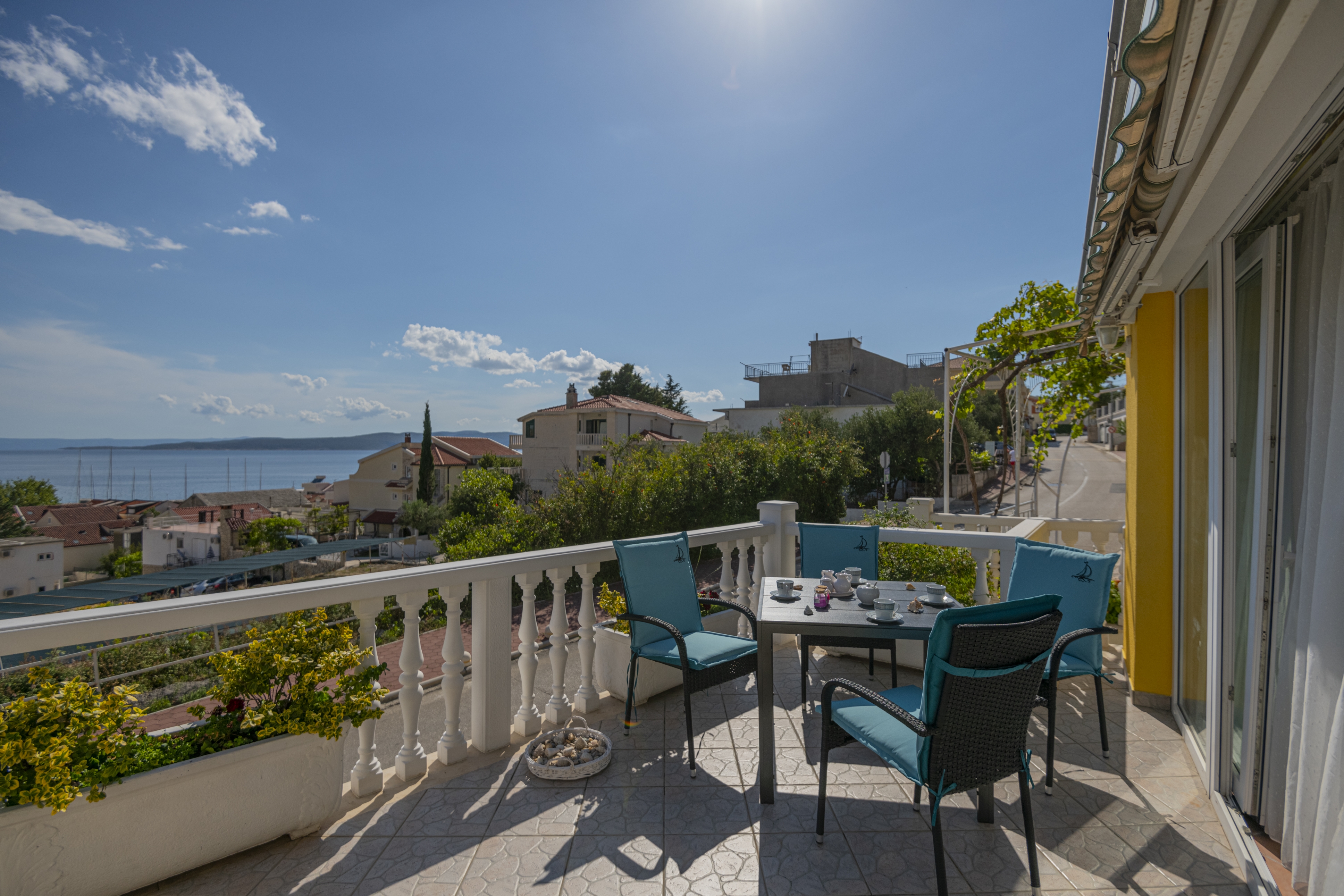 Two bedroom apartment with terrace and sea view Baška Voda, Makarska  A-a