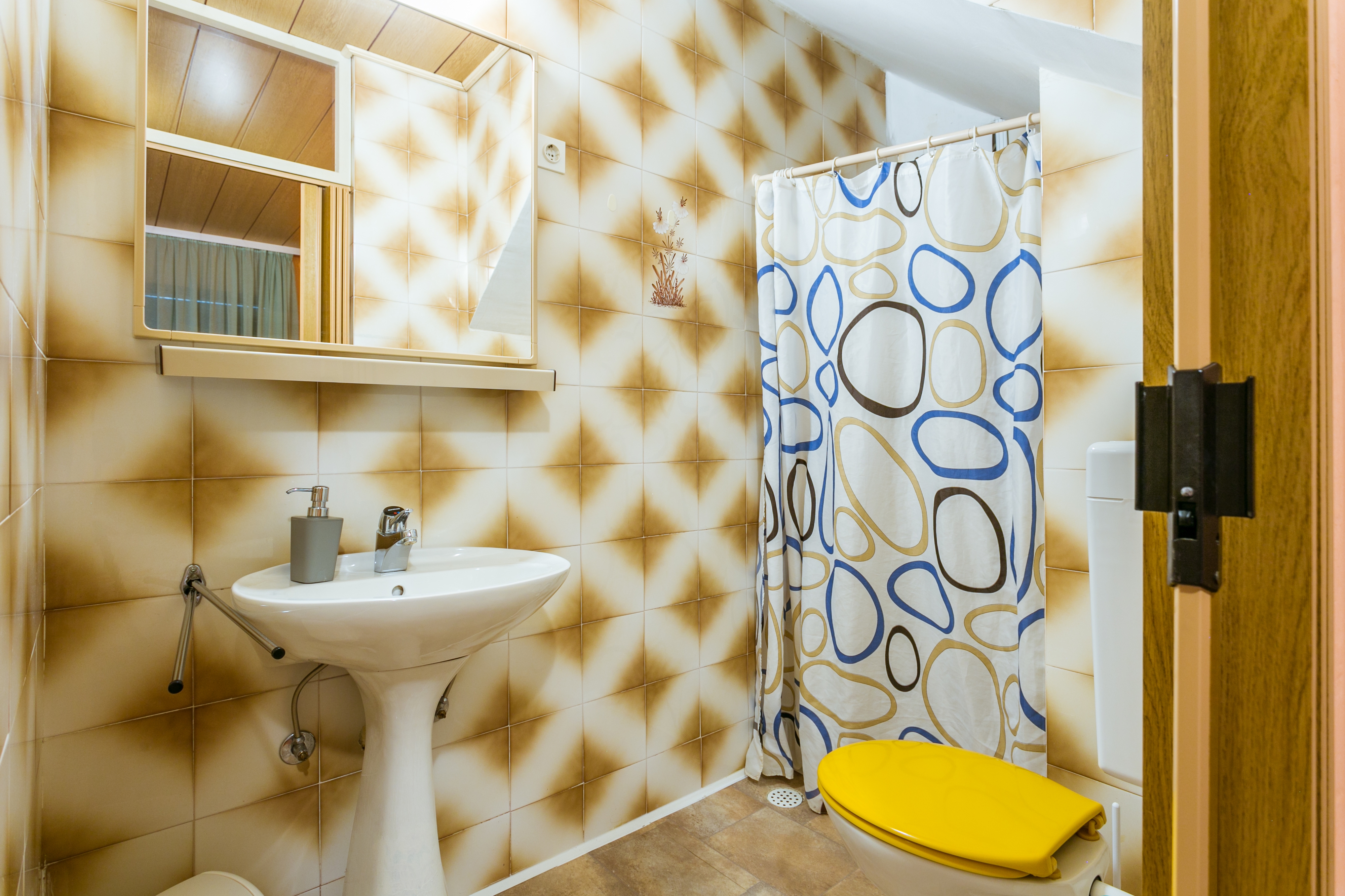Two bedroom apartment with terrace and sea view Sumpetar, Omiš  A-a