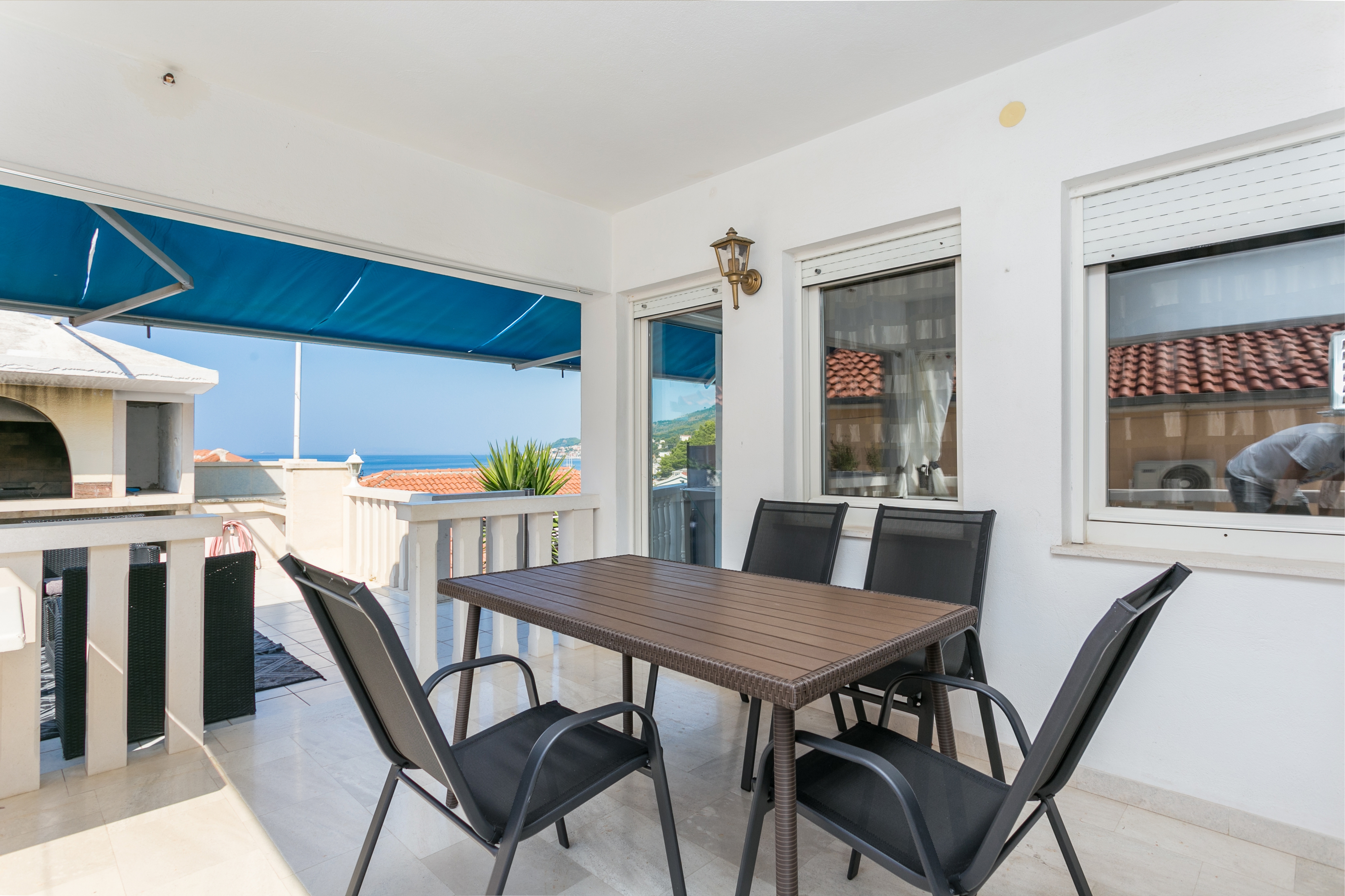 Two bedroom apartment with terrace and sea view Sumpetar, Omiš  A-a