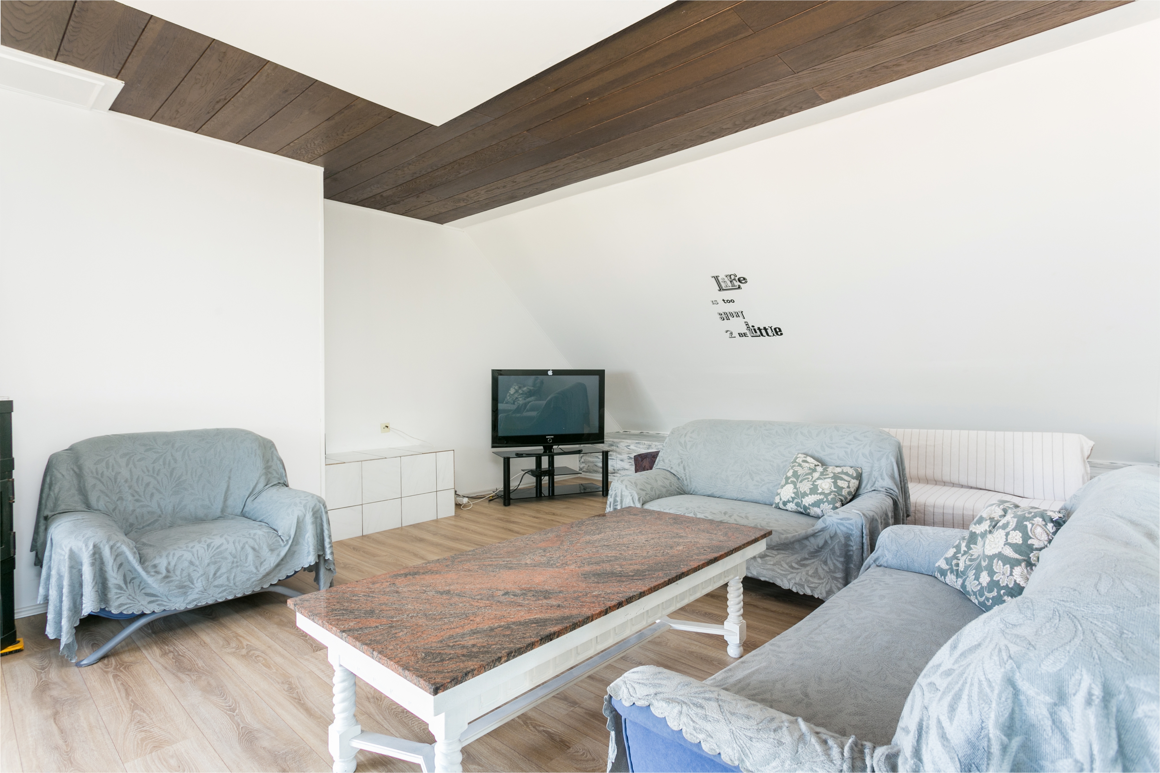 Three bedroom apartment with terrace and sea view Sumpetar, Omiš (A-21633-c) Three bedroom apartment with terrace and sea view Sumpetar, Omiš (A-21633-c)