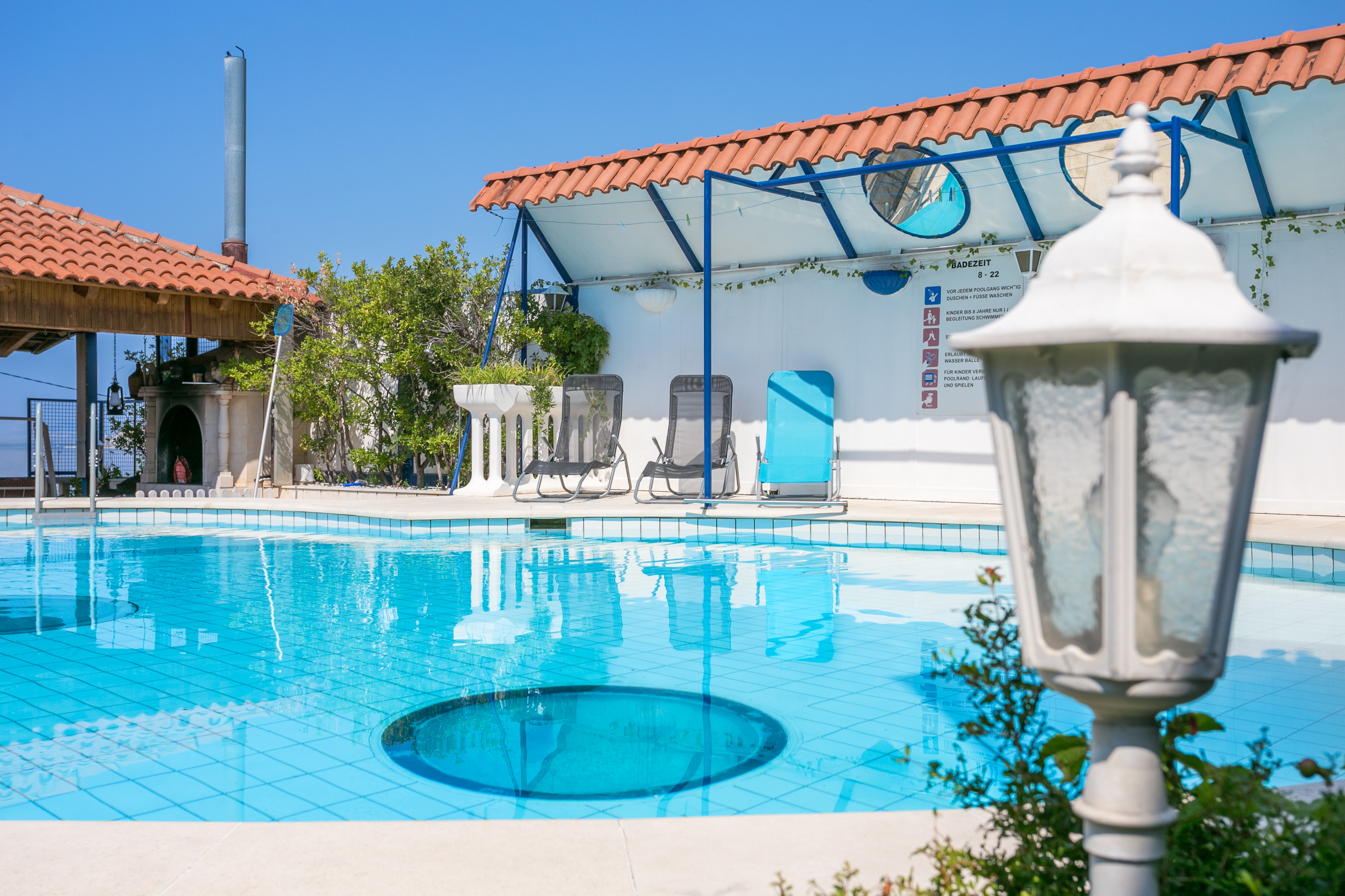 Two bedroom apartment with terrace and sea view Sumpetar, Omiš (A-21633-d) Two bedroom apartment with terrace and sea view Sumpetar, Omiš (A-21633-d)