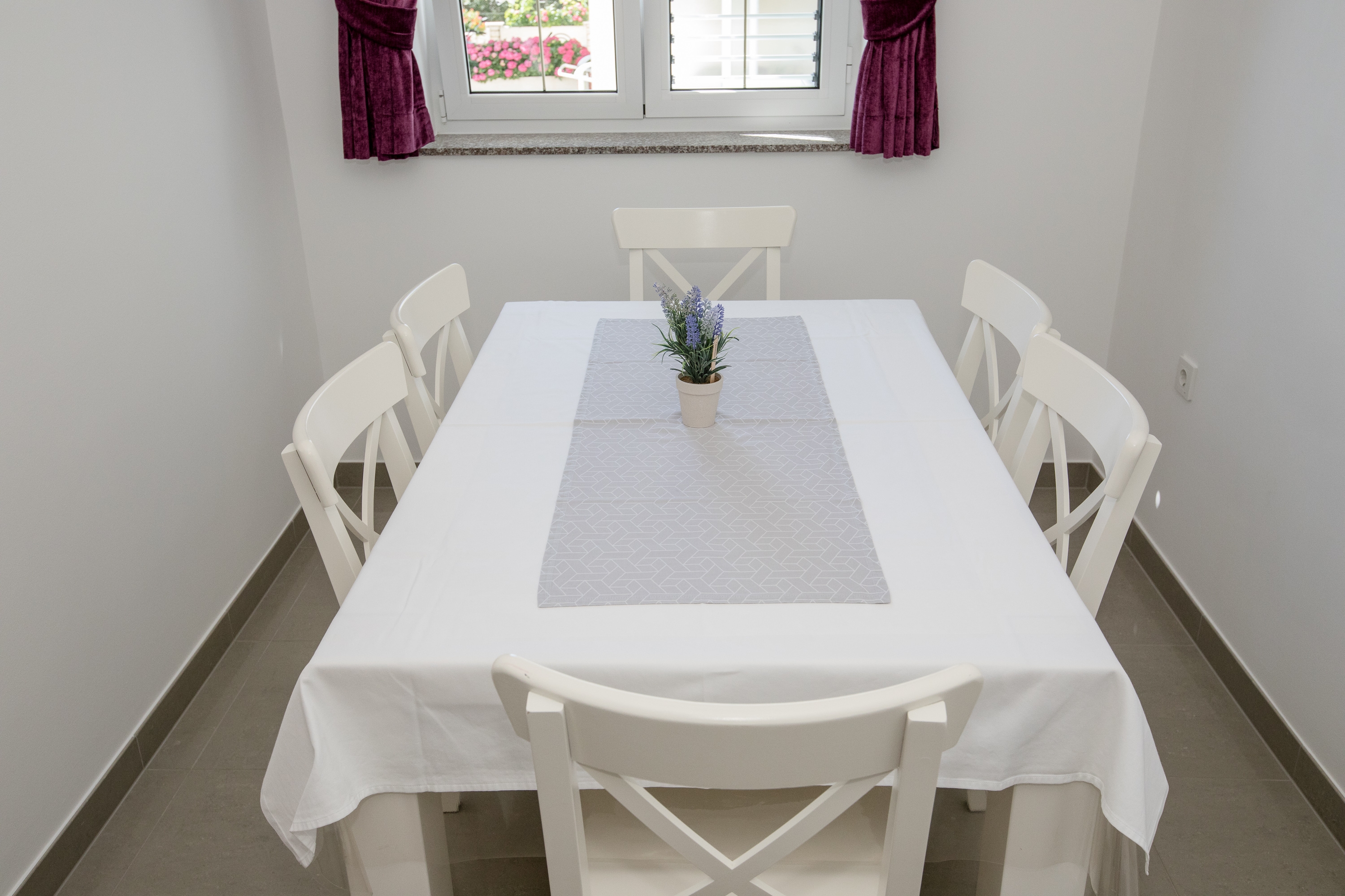 Two bedroom apartment with balcony Banjol, Rab (A-21635-d)