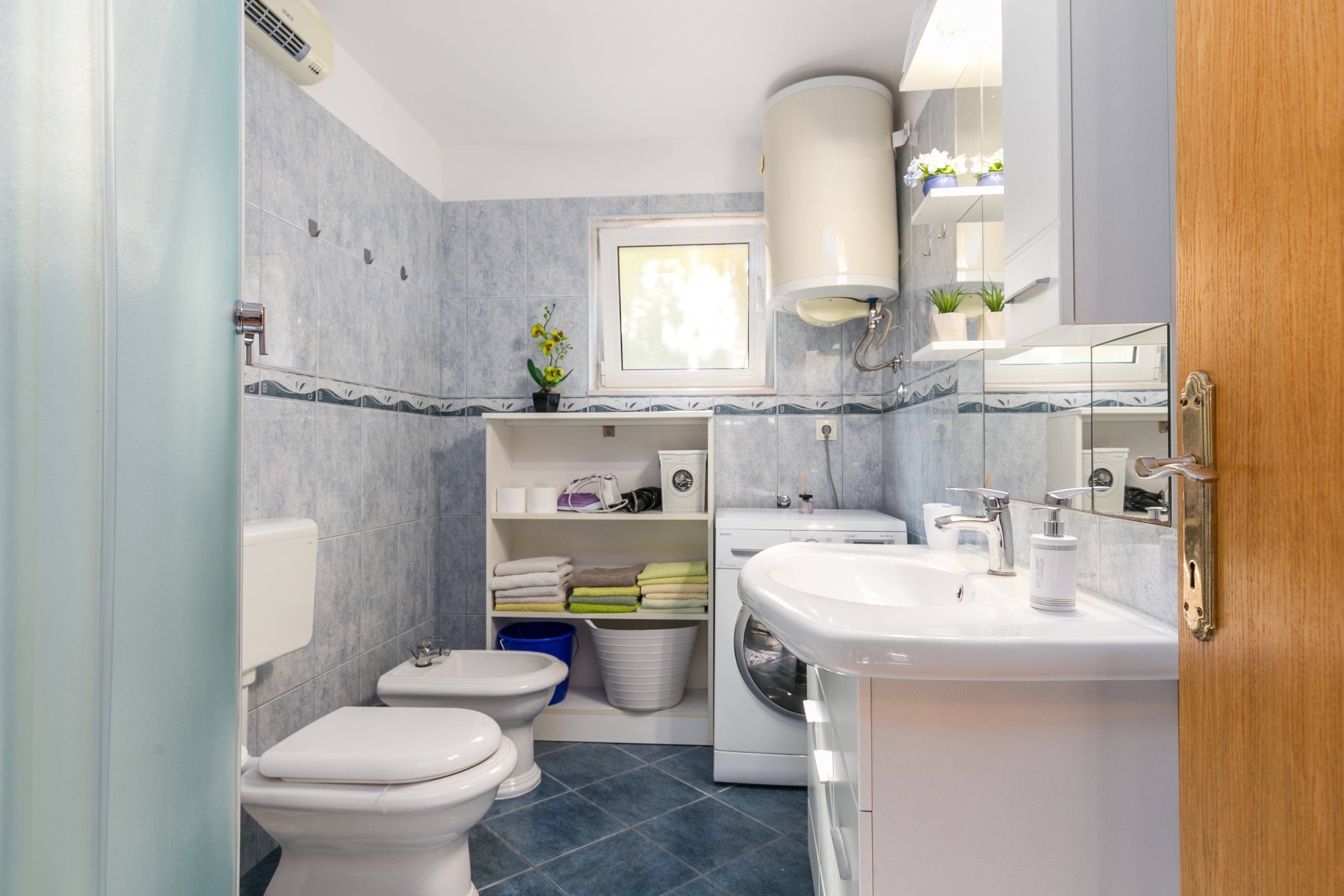 Three bedroom apartment with terrace Kaštel Kambelovac, Kaštela  A-a