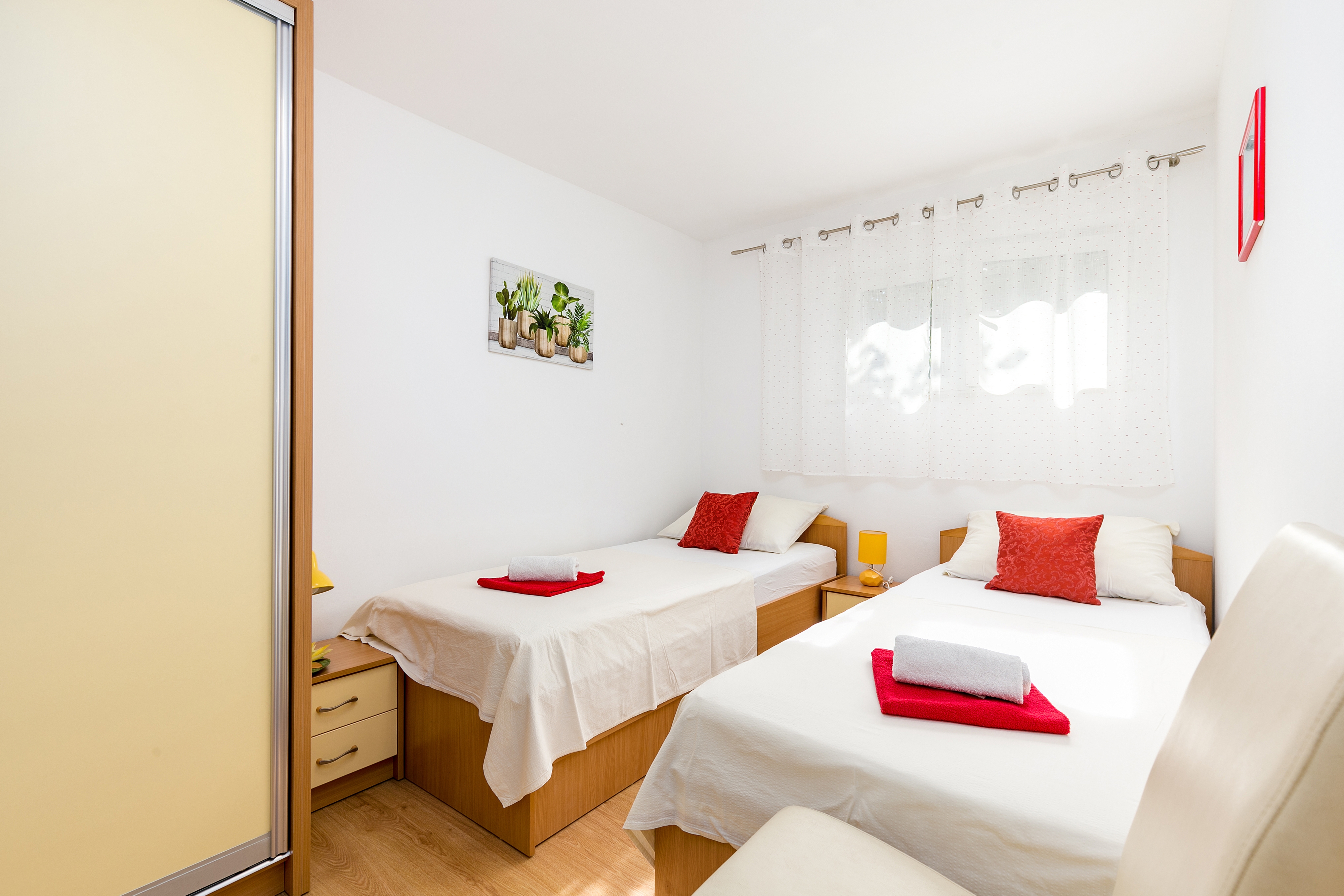 Three bedroom apartment with terrace Kaštel Kambelovac, Kaštela  A-a