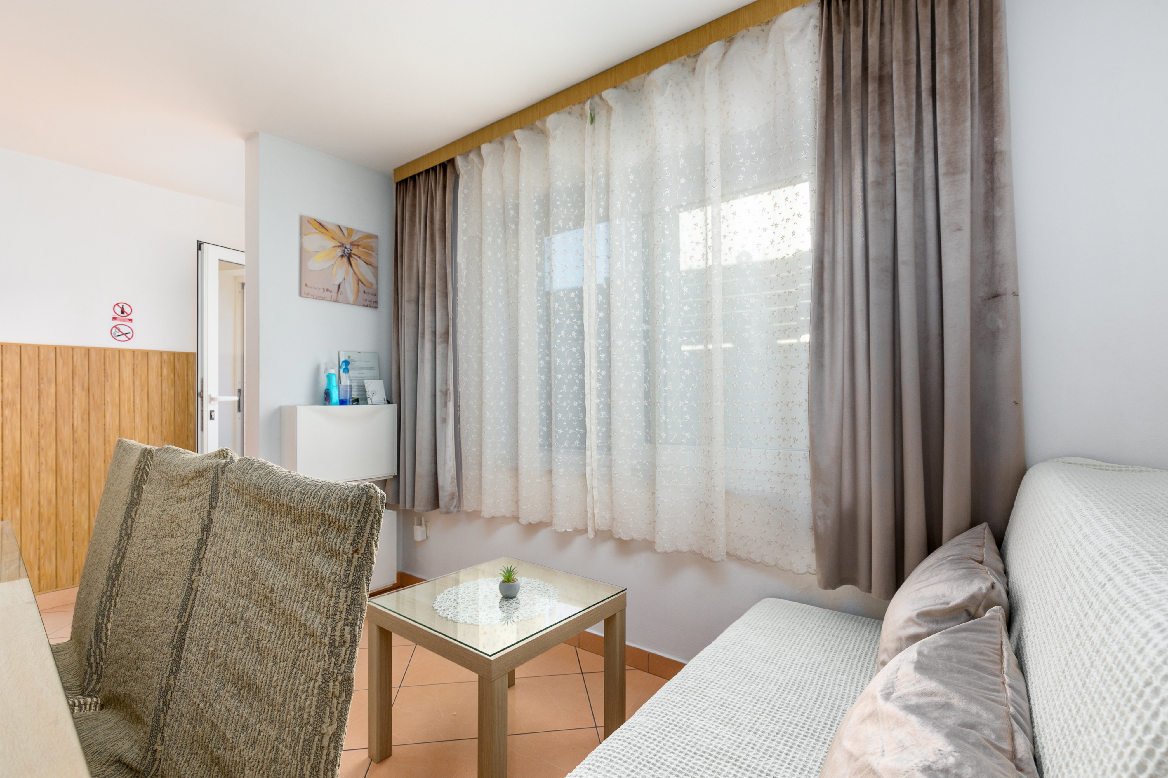 Three bedroom apartment with terrace Kaštel Kambelovac, Kaštela (A-21645-a)
