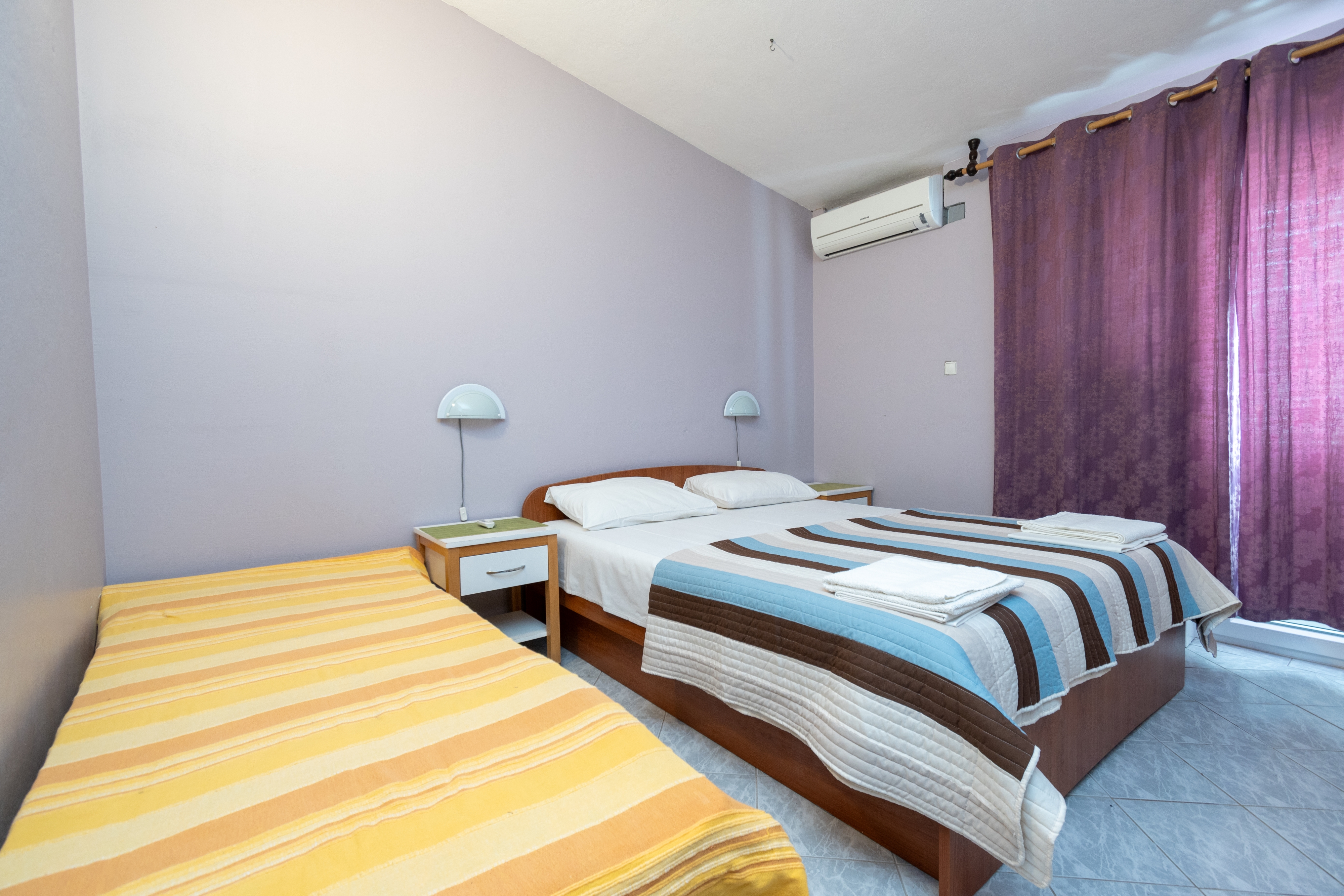 One bedroom apartment with terrace and sea view Sveti Marko, Pag  A-a
