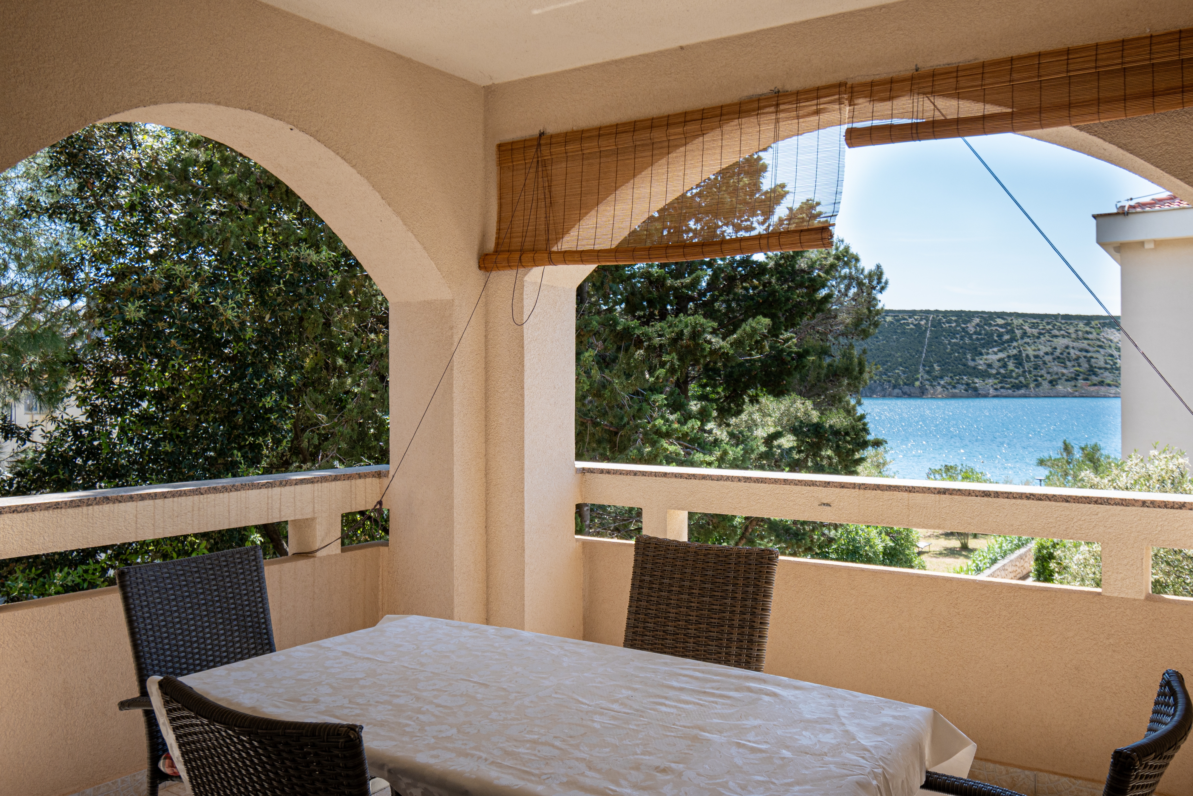 Two bedroom apartment near beach Stara Novalja, Pag (A-21662-a)