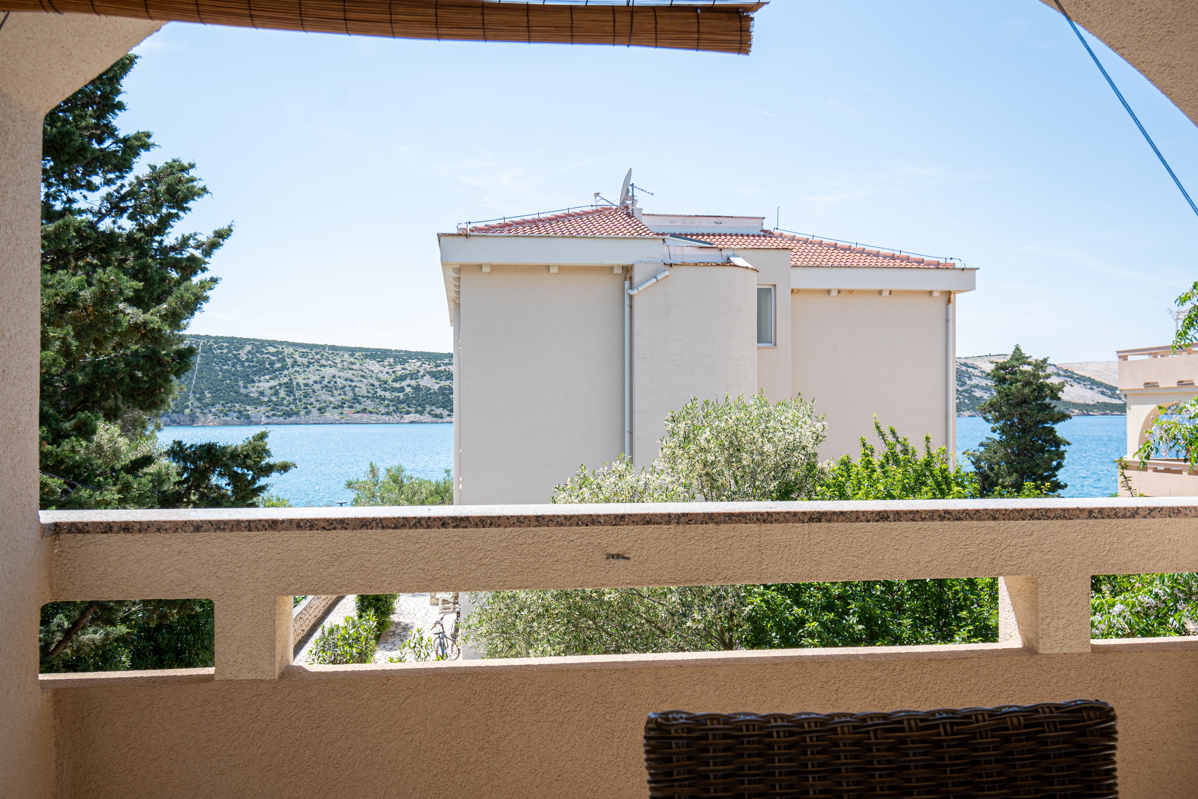 Two bedroom apartment near beach Stara Novalja, Pag  A-a