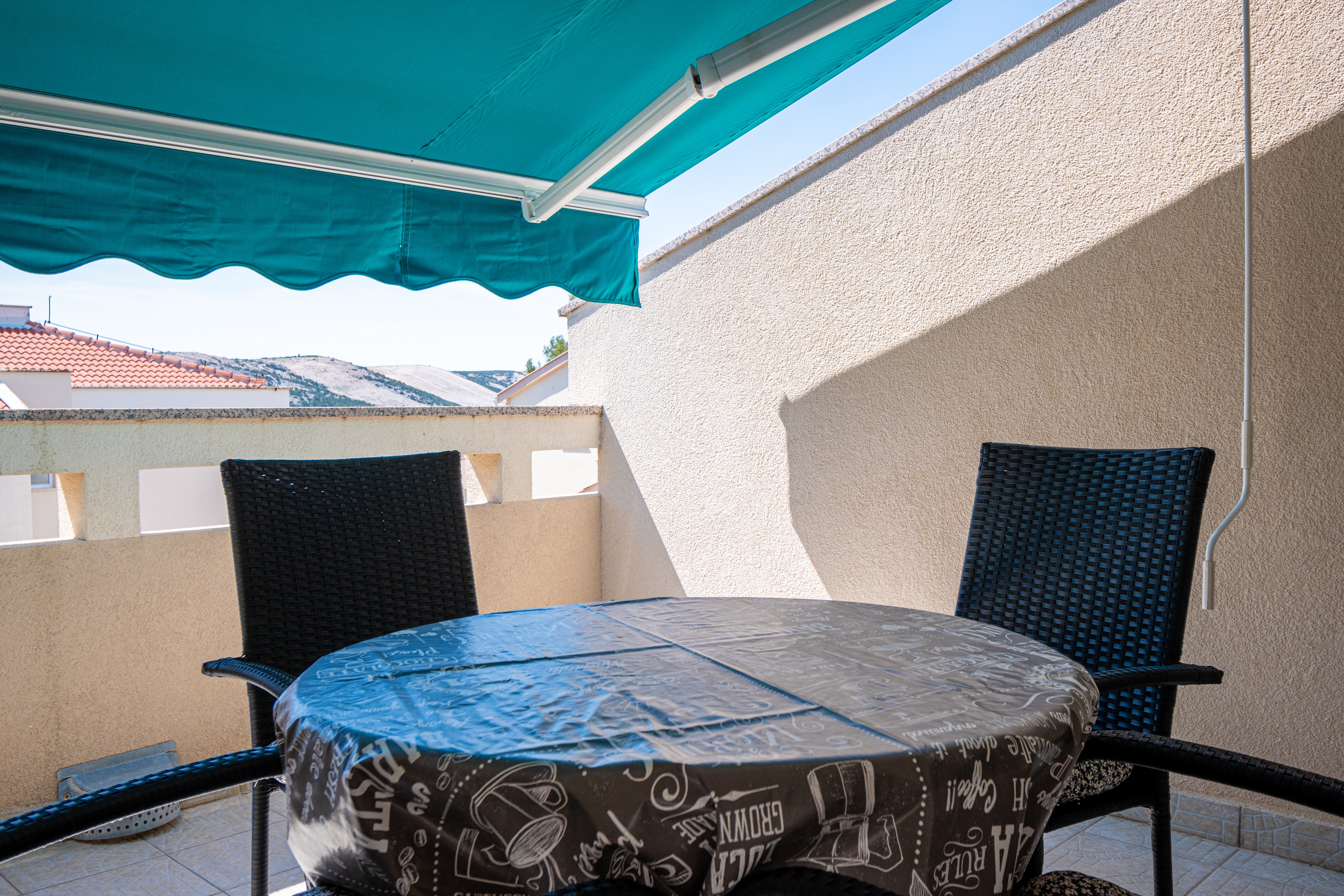 Two bedroom apartment near beach Stara Novalja, Pag  A-b
