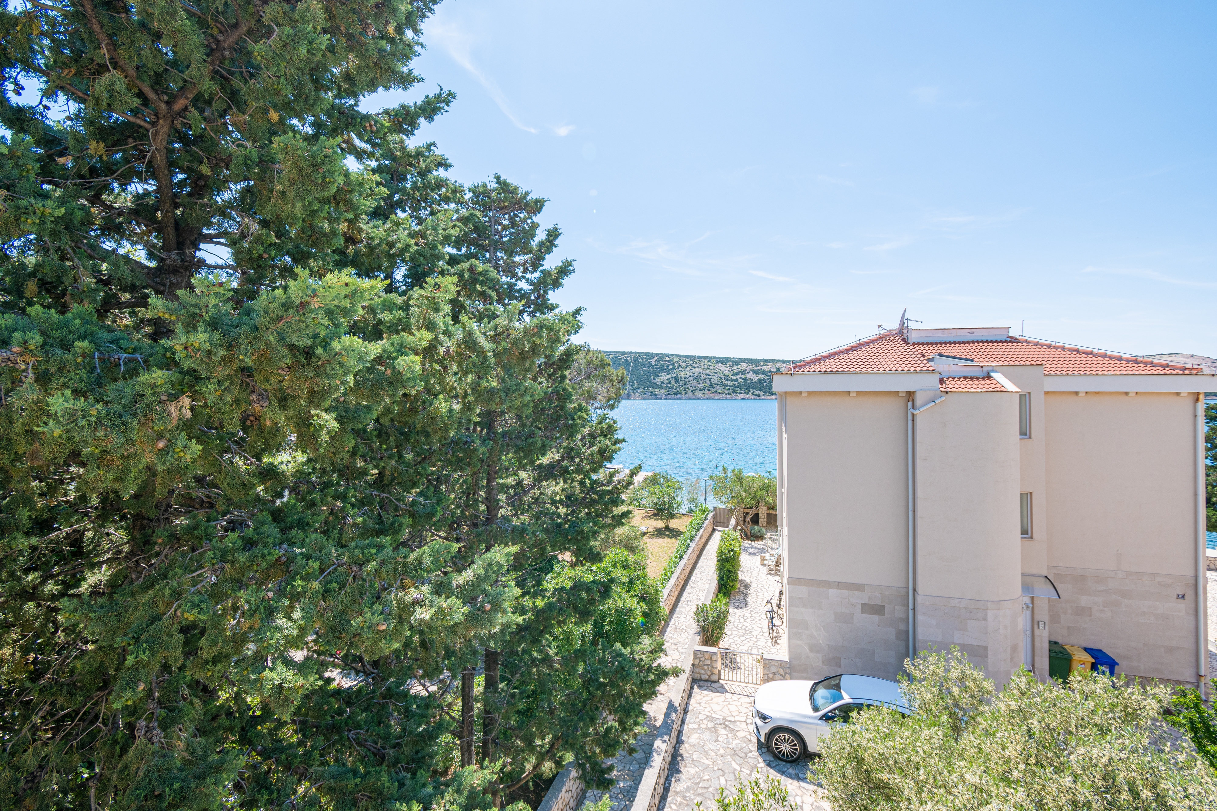 Two bedroom apartment near beach Stara Novalja, Pag  A-b