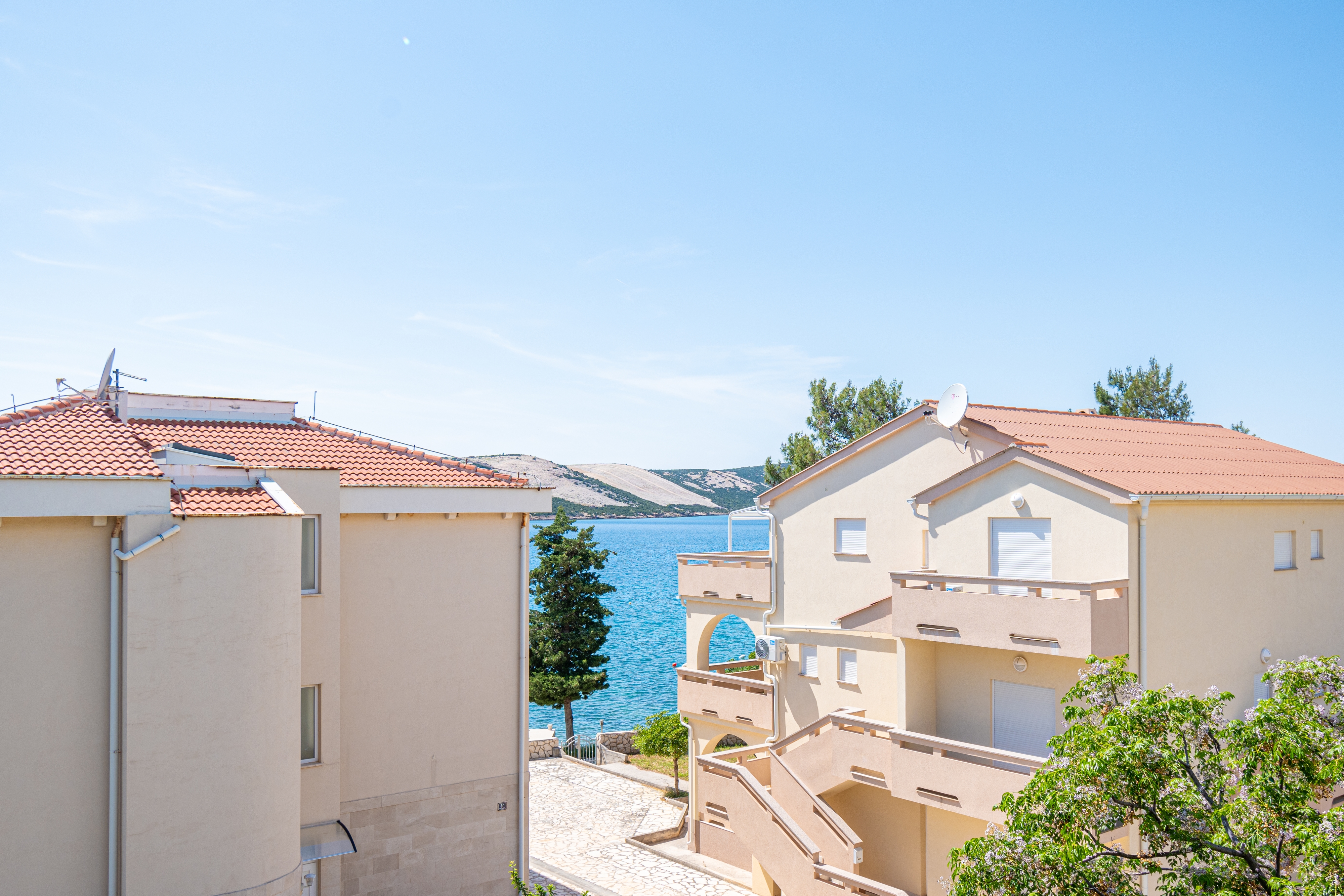 Two bedroom apartment near beach Stara Novalja, Pag  A-b