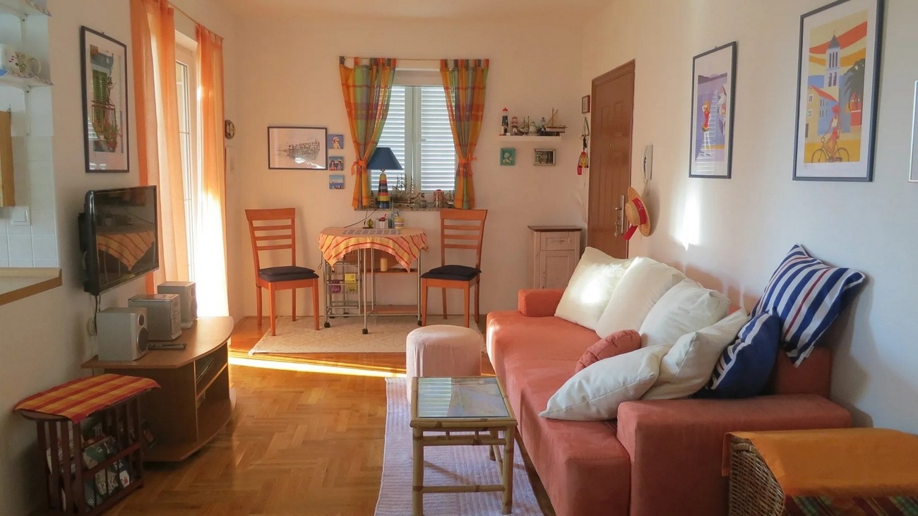 One bedroom apartment with balcony Malinska, Krk (A-21670-a)