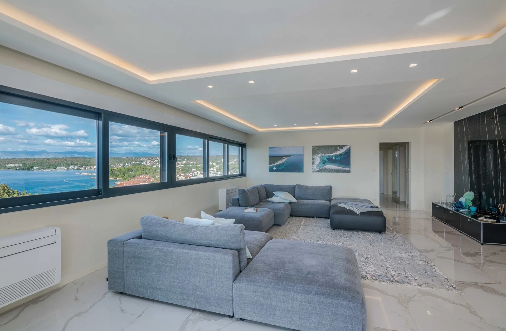 Three bedroom apartment with terrace and sea view Vantačići, Krk (A-21673-a)