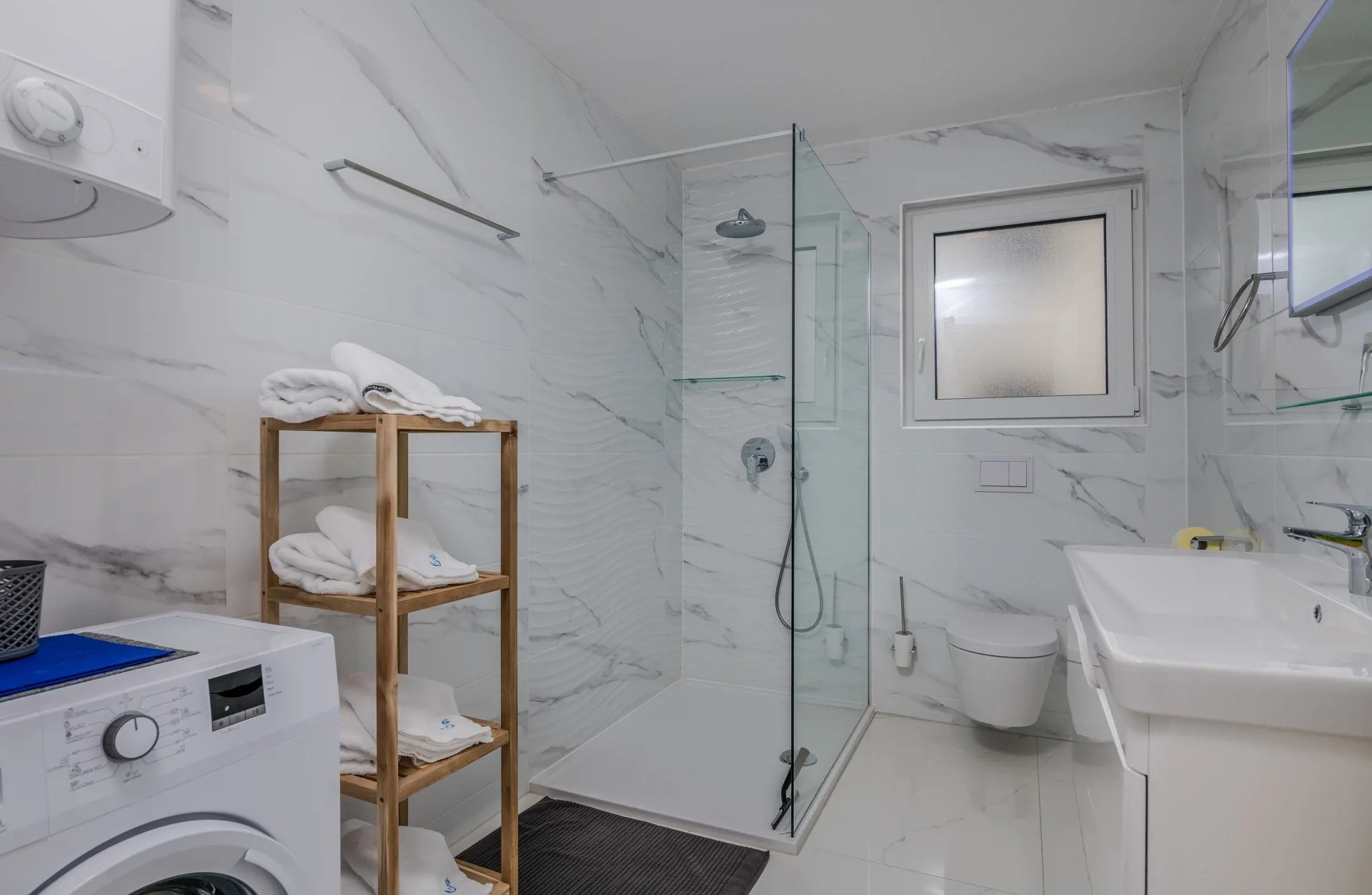Two bedroom apartment with terrace and sea view Vantačići, Krk  A-a